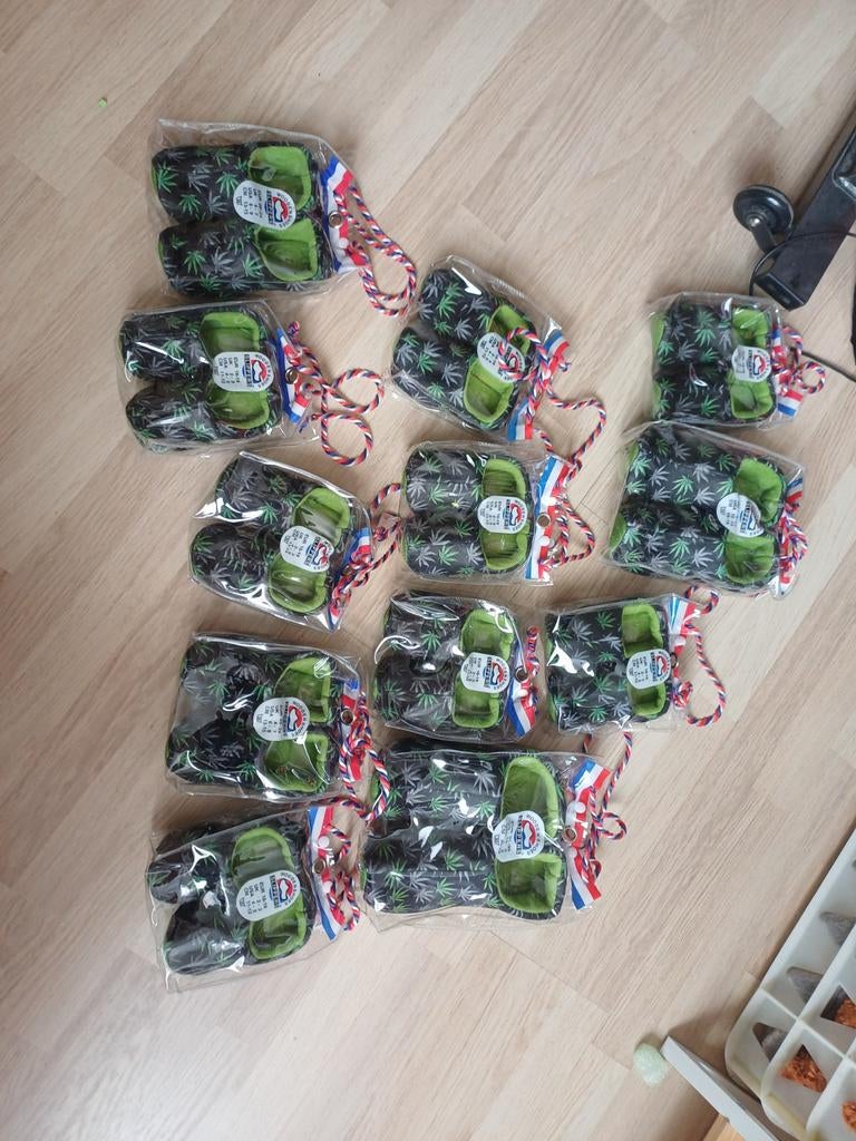 Klompjes slippers sloffen voor kinderen, Diversen, Ophalen of Verzenden