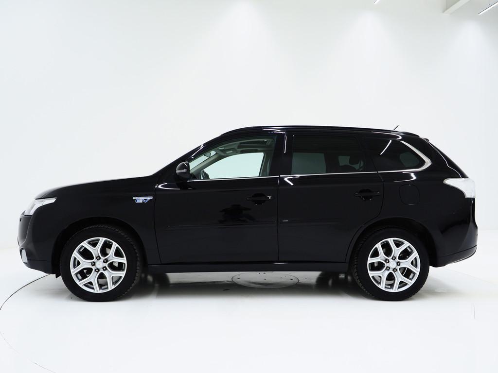 Mitsubishi Outlander 2.0 PHEV Instyle | Schuifdak | Trekhaak, Automaat, Zwart, 4 cilinders, Zwart