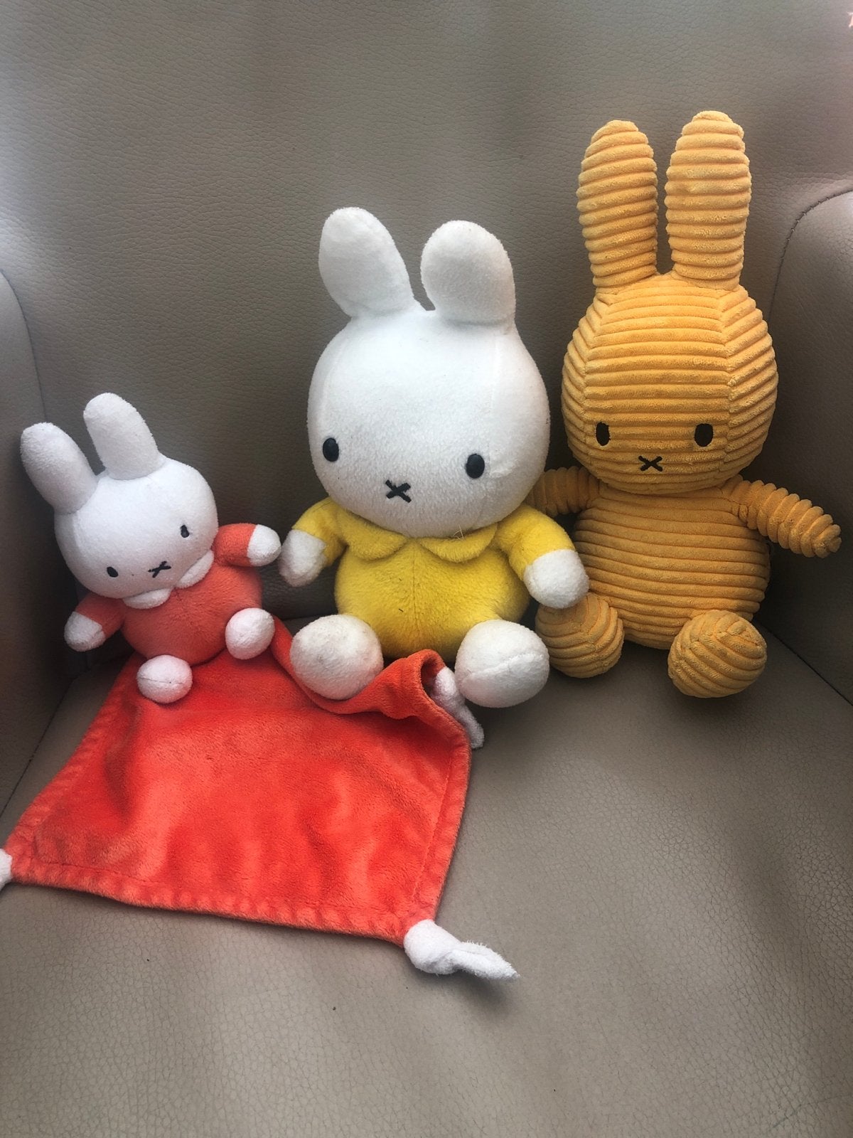 Nijntje knuffels en knuffeldoekje - Zo goed als nieuw, Overige merken, Konijn, Nijntje, Ophalen of Verzenden