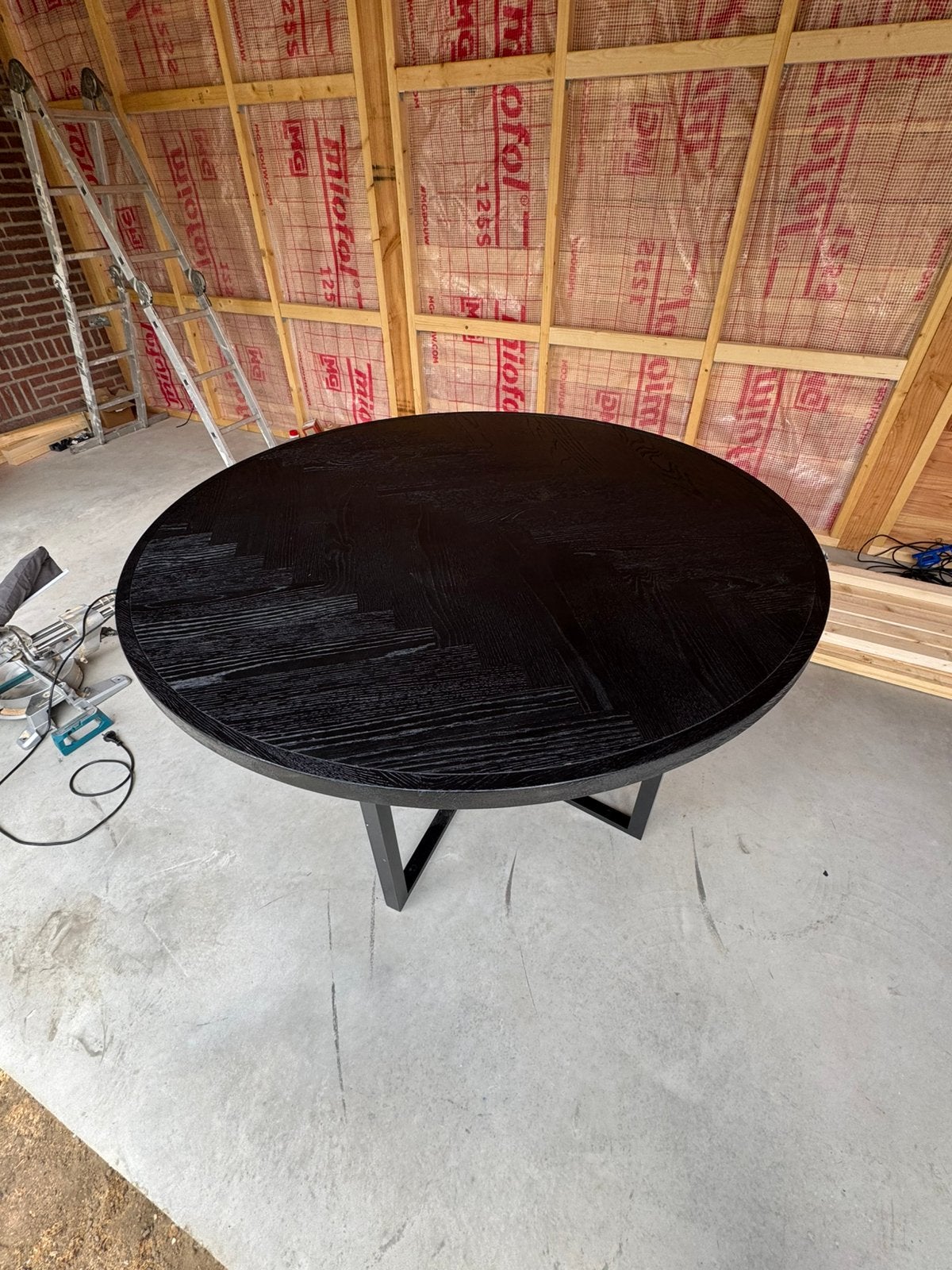 Ronde Eettafel 1.40m doorsnee, Huis en Inrichting, Ophalen, Zo goed als nieuw