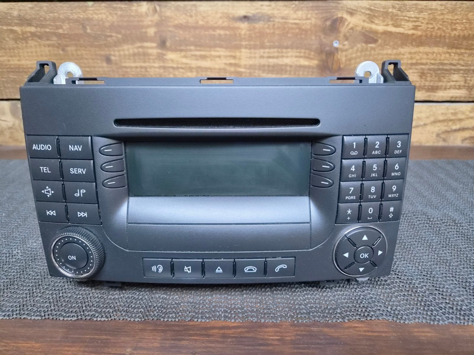 Metcedes radio/nav enz enz. Model BE 6088, Ophalen of Verzenden