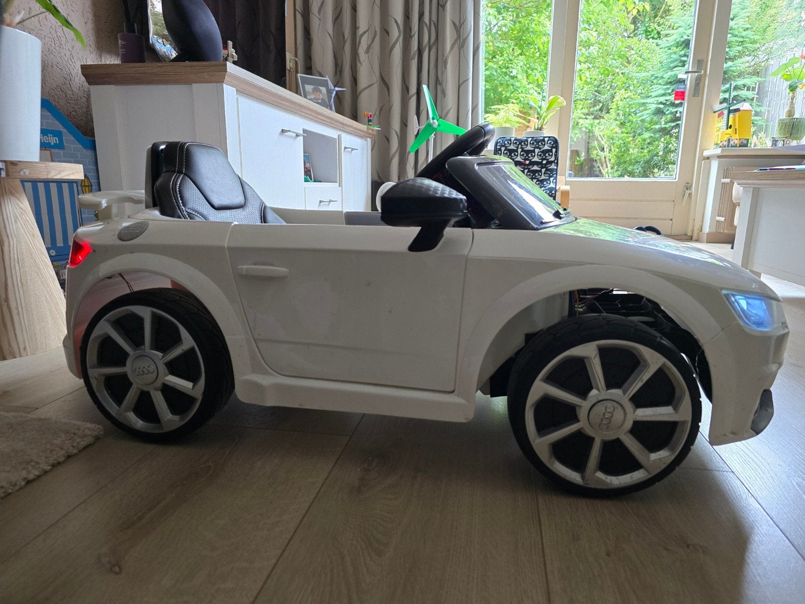 Audi elektrische kinderauto met afstandsbediening, Ophalen of Verzenden, Gebruikt, Afstandsbediening