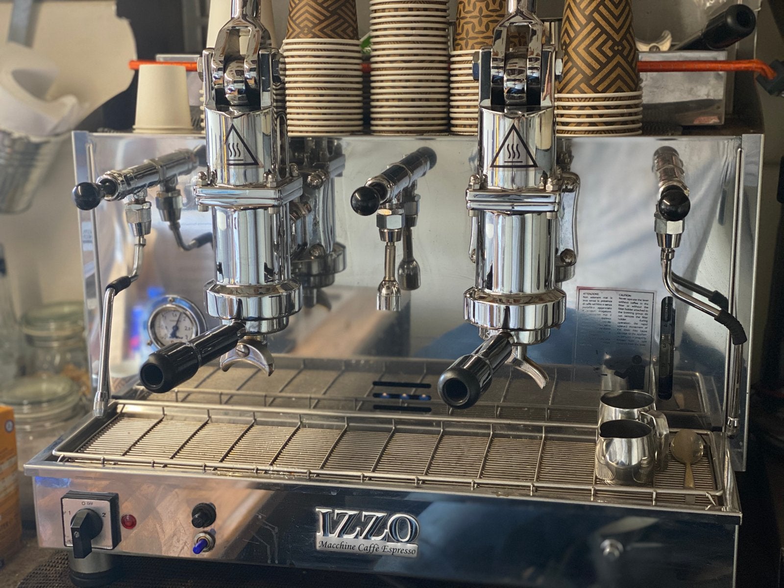 Izzo pompei Handhevel level Espressomachine - 2 Groeps, Gebruikt, Espresso apparaat, 10 kopjes of meer, Gemalen koffie