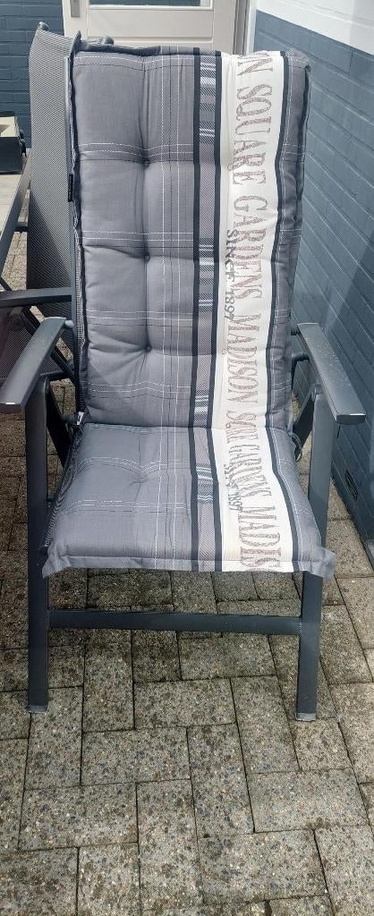 Tuinkussen 4 stuks z.g.a.n., Tuin en Terras, Tuinmeubel-accessoires, Ophalen, Zo goed als nieuw