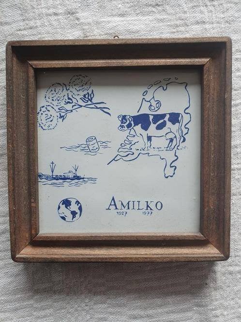Tegel amilko 1927 1977 in houten lijst., Ophalen