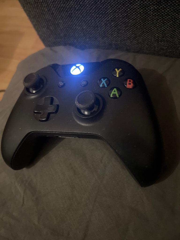 Xbox one controller gebruikt, Ophalen of Verzenden, Zo goed als nieuw, Xbox One, Controller