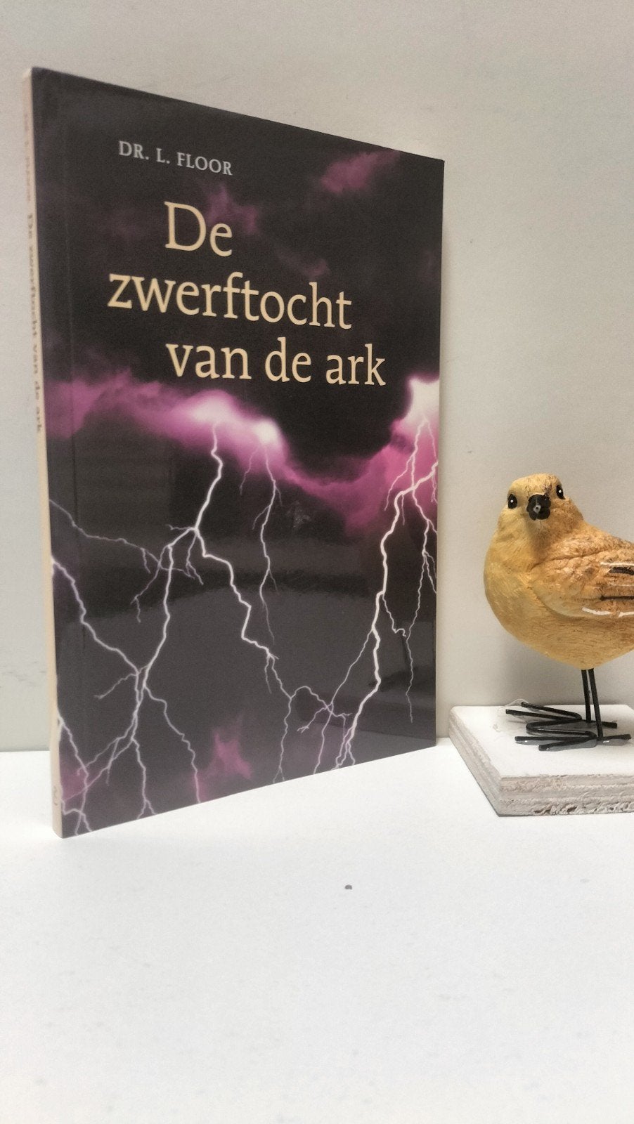 Floor, Dr. L.; De zwerftocht van de ark, Boeken, Ophalen of Verzenden, Gelezen, Christendom | Protestants