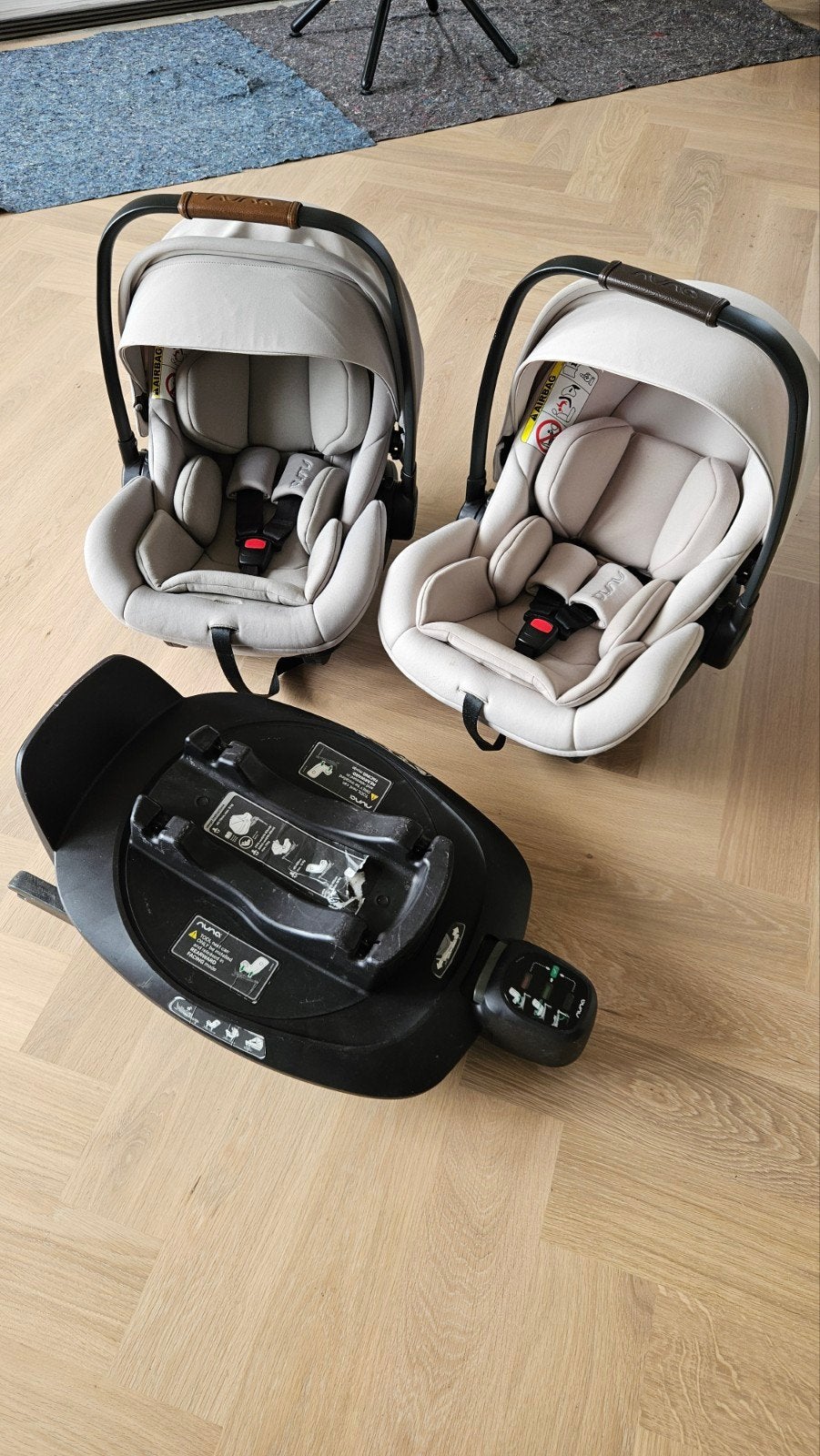 2x Nuna Arra Next Autostoel + Nuna Base Hazelwood & grijs/gr, Kinderen en Baby's, Zo goed als nieuw, Isofix, 0 t/m 13 kg, Ophalen
