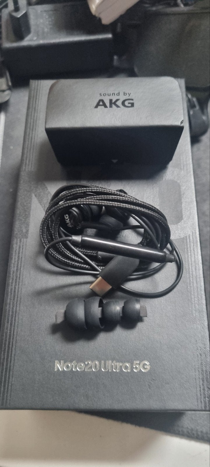 AKG In-ear koptelefoon met USB-C aansluiting, In-ear, AKG, Ophalen of Verzenden, Zo goed als nieuw