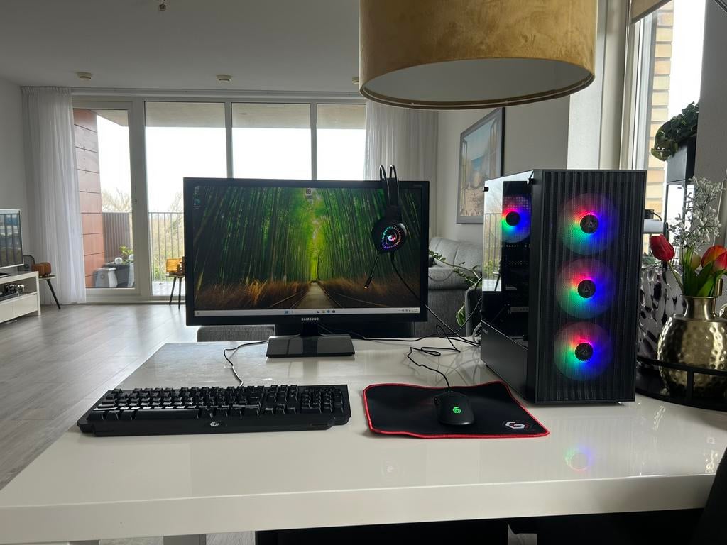 COMPLETE RGB GAMING SETUP! / i7 / GTX 1060 / SSD / GAME PC, Computers en Software, Desktop Pc's, Zo goed als nieuw, 3 tot 4 Ghz
