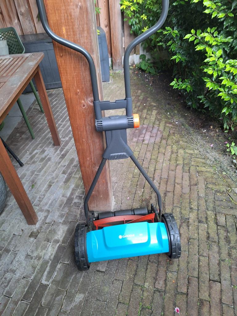 Gardena kooimes grasmaaier 330, Tuin en Terras, Grasmaaiers, Ophalen, Handgrasmaaier, Zo goed als nieuw, 30 t/m 39 cm