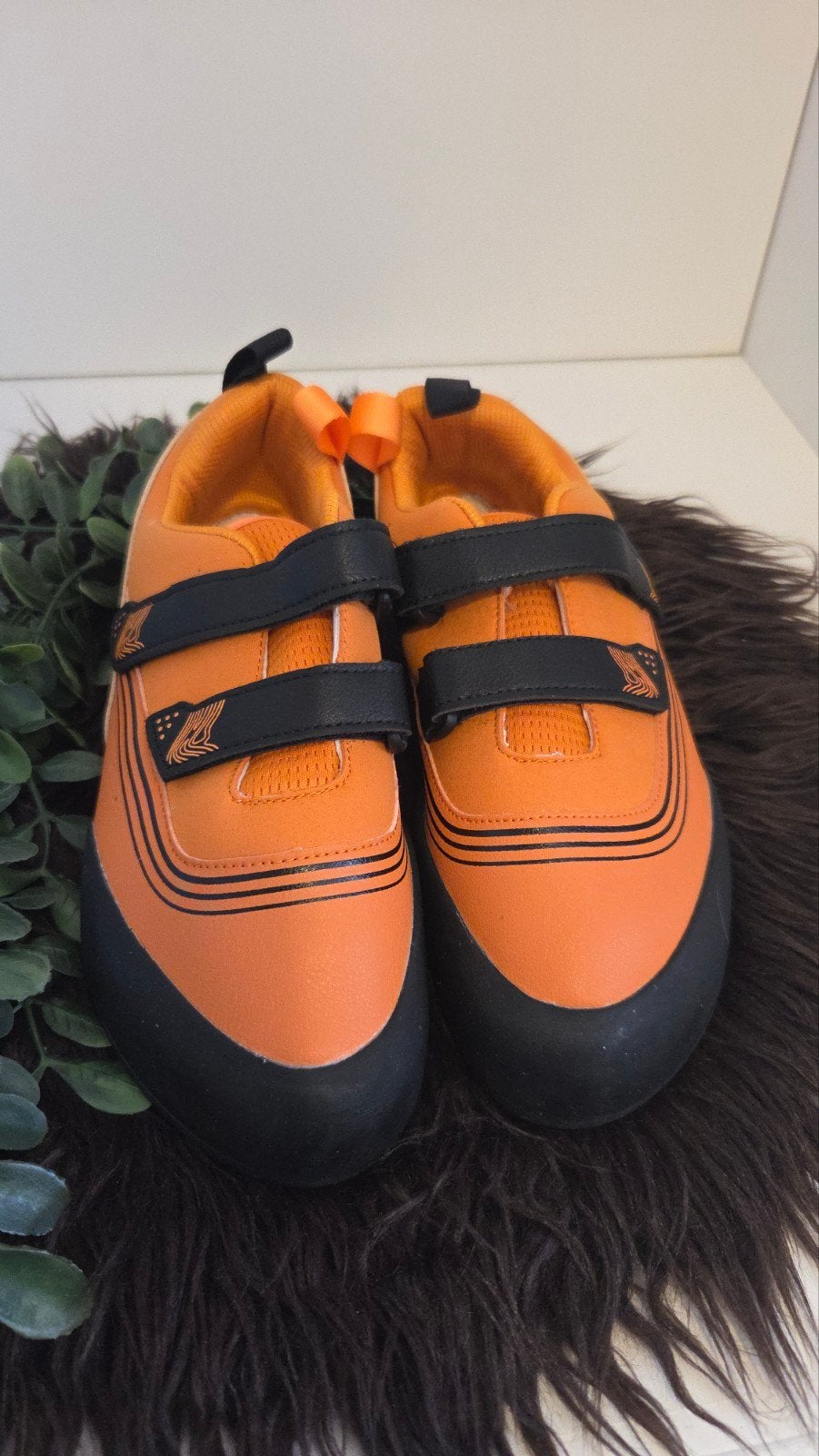 Oranje klimschoenen met klittenbandsluiting, Ophalen of Verzenden, Zo goed als nieuw, Klimsportschoenen