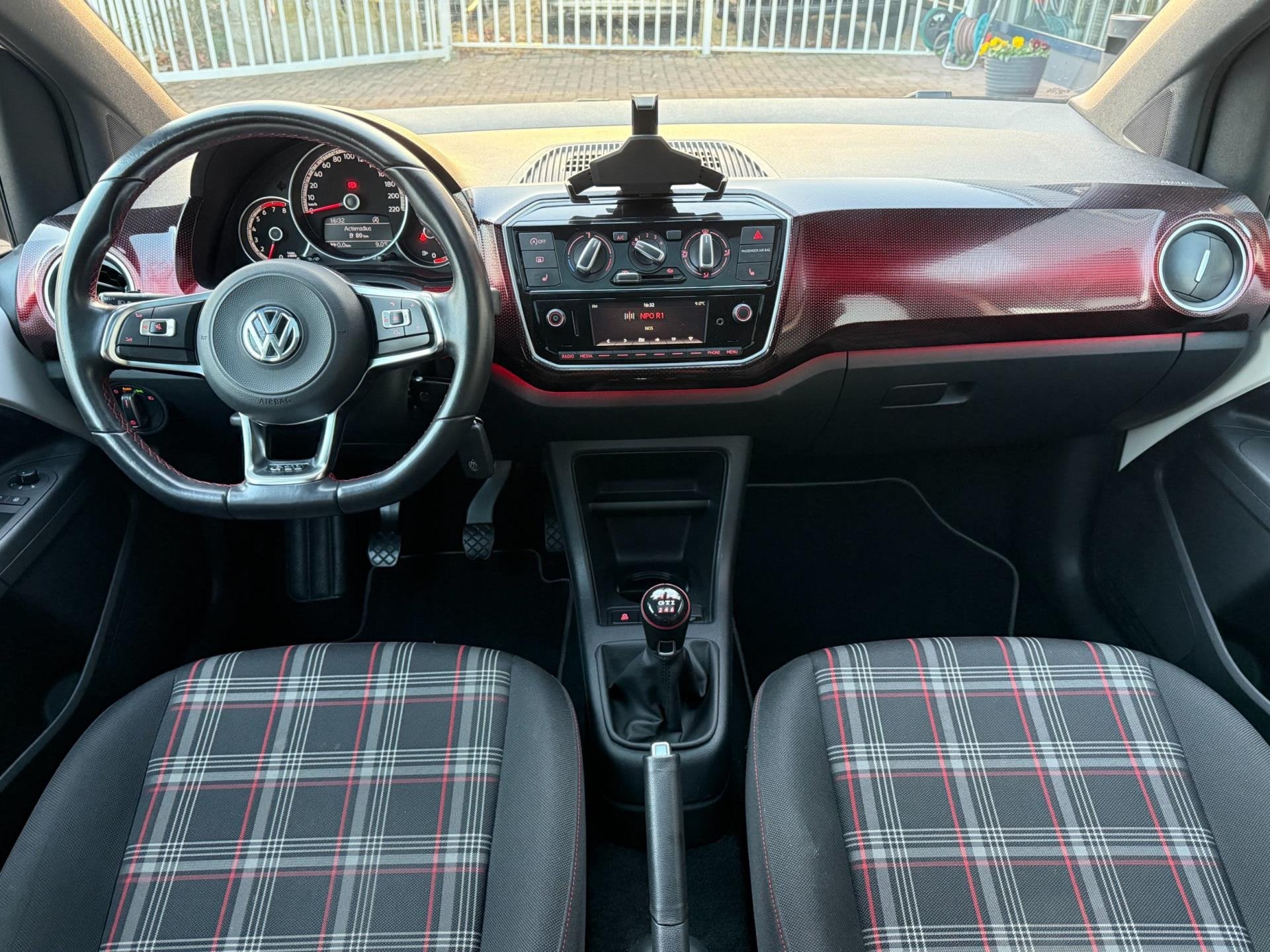 Volkswagen UP! 1.0 TSI GTI | Panorama | Cruise | PDC, Auto's, Volkswagen, 970 kg, Stof, Gebruikt, 4 stoelen