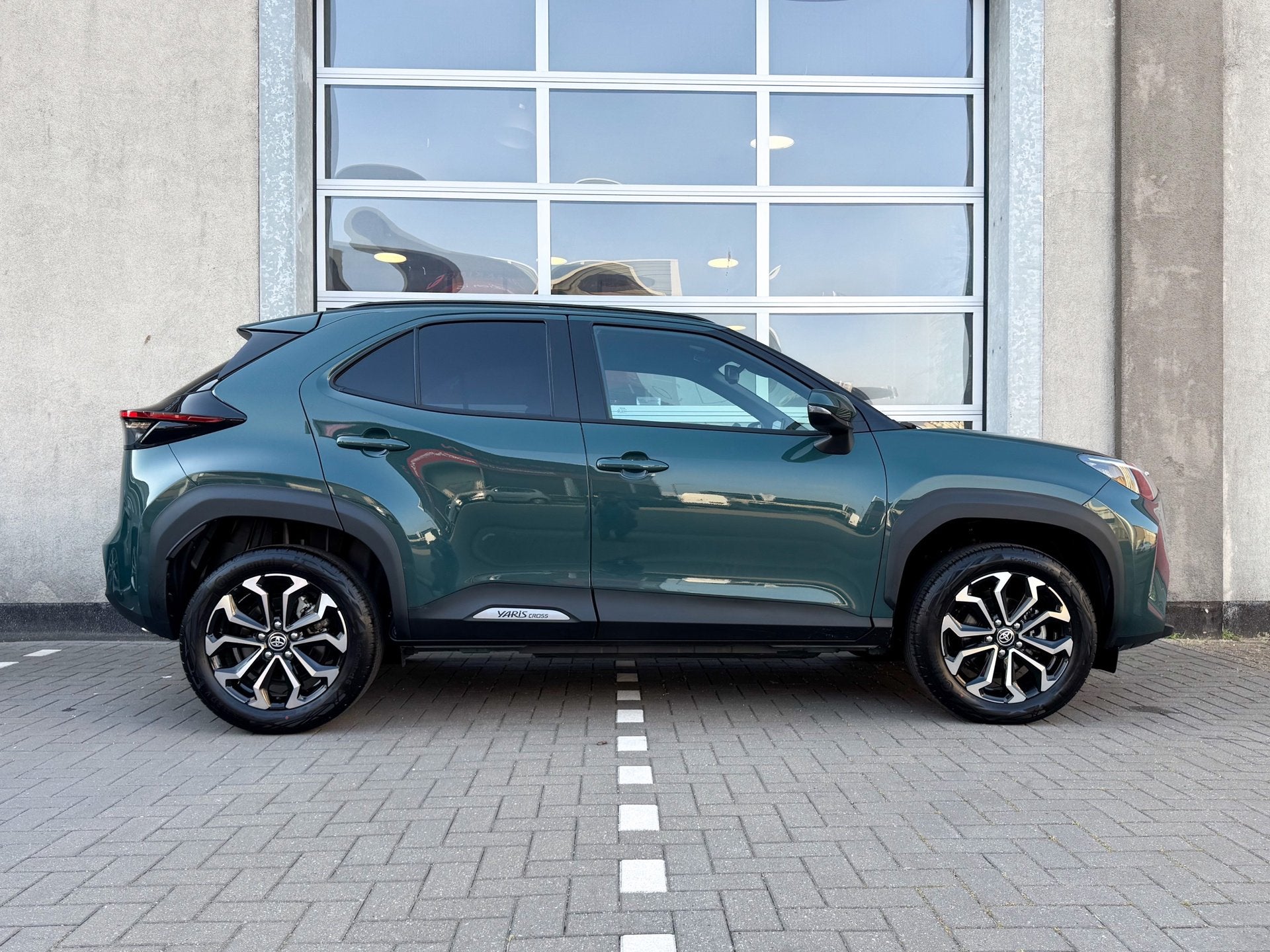 Toyota Yaris Cross 1.5 Hybrid 115 Dynamic|Apple CarPlay/Andr, Stof, Gebruikt, Zwart, 116 pk