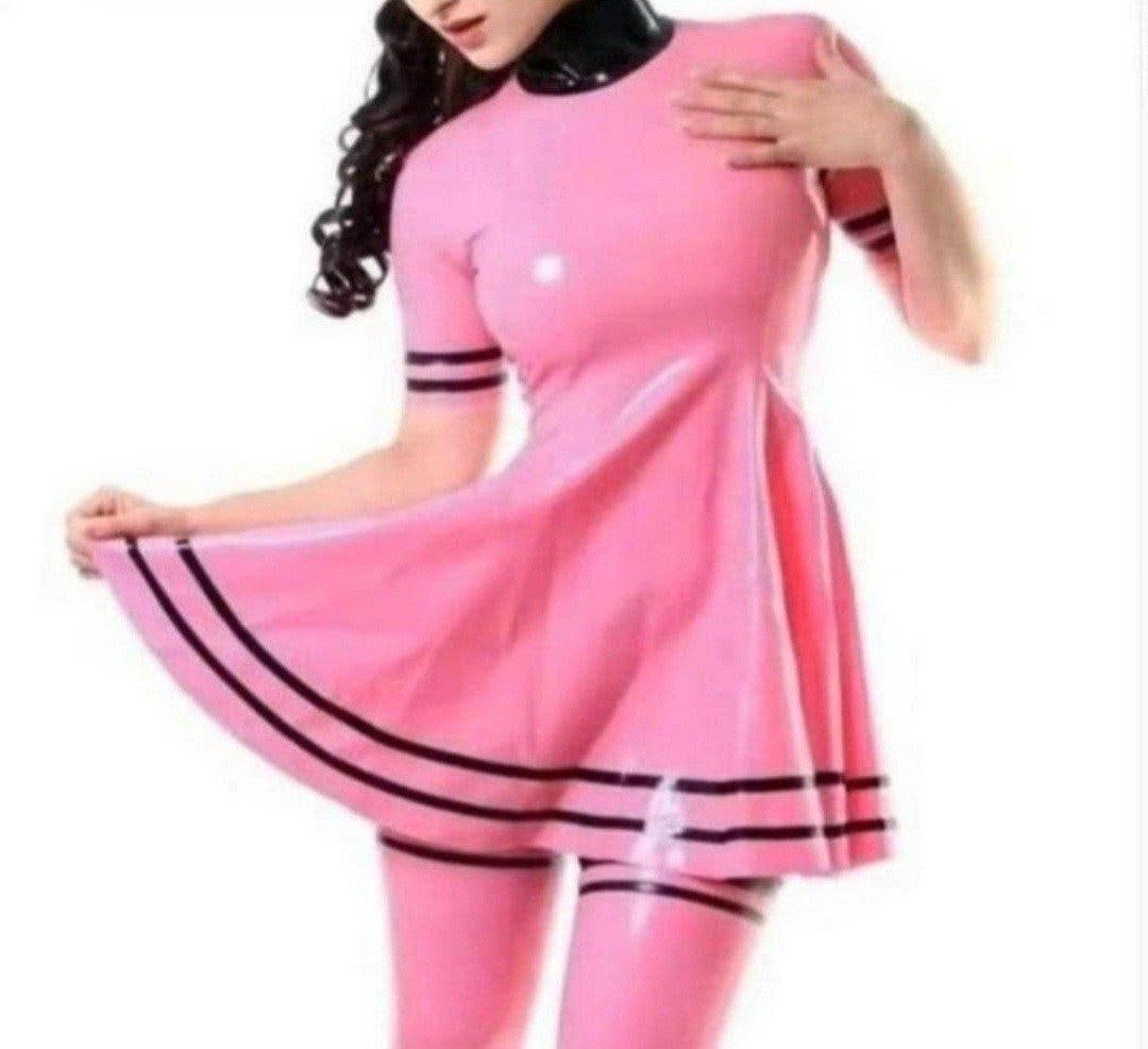 Mooie latex jurk met hals, tm 2XL (op maat)  

Strak, glanze, Verzenden, Nieuw, Boven de knie