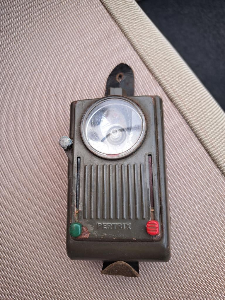 Vintage Pertrix militaire zaklamp - Wereldoorlog II, Ophalen of Verzenden