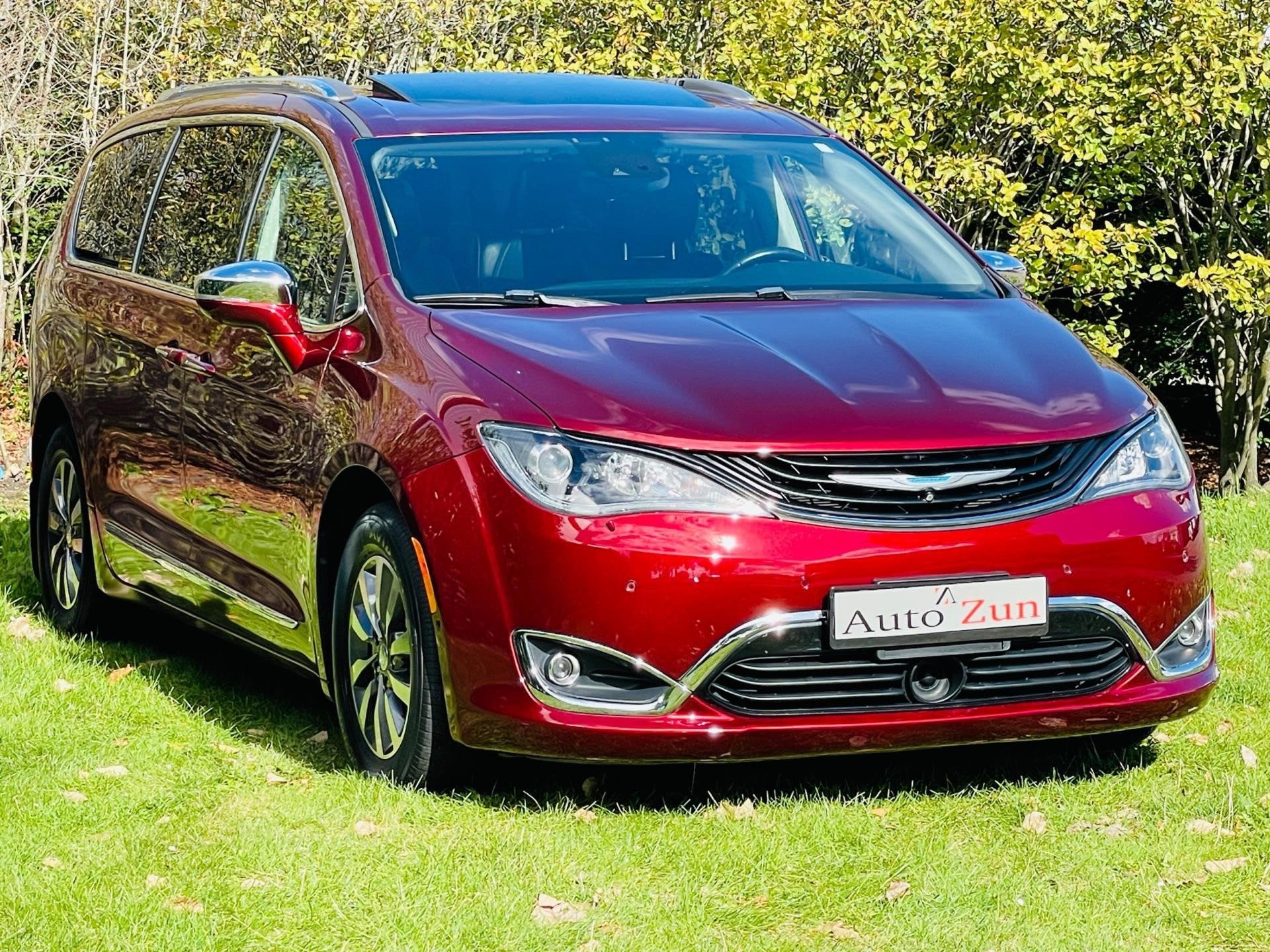 Chrysler Pacifica Plug-in Hybrid Limited/Leer/Pano, Auto's, Chrysler, Automaat, Gebruikt, Overige carrosserieën, 287 pk