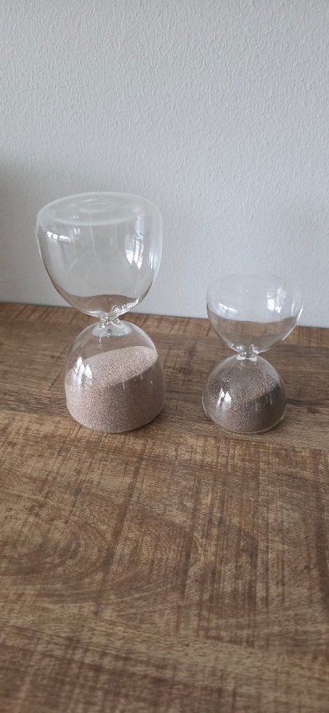 Zandlopers 2x samen in 1 koop, Ophalen of Verzenden, Zo goed als nieuw