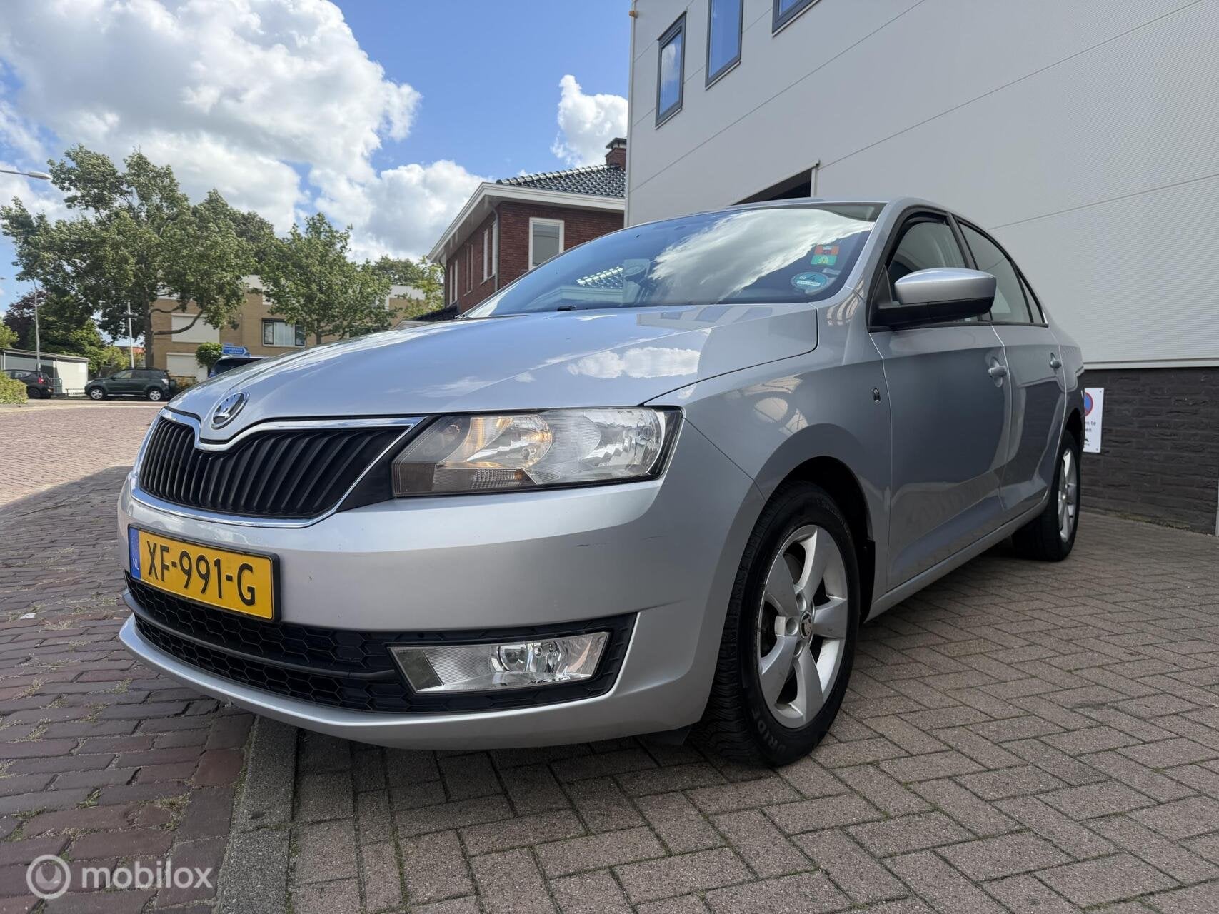 Skoda Rapid 1.4 TSI Greentech Elegance AUTOMAAT/ TREKHAAK, Auto's, Euro 5, Gebruikt, 4 cilinders, 610 kg