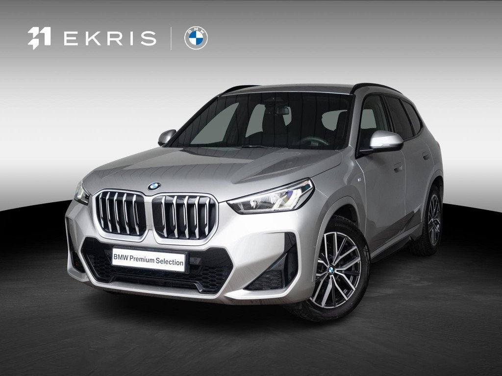 BMW X1 sDrive20i | M Sportpakket | Achteruitrijcamera | Park, Metallic lak, Met garantie (alle), Origineel Nederlands, Bedrijf