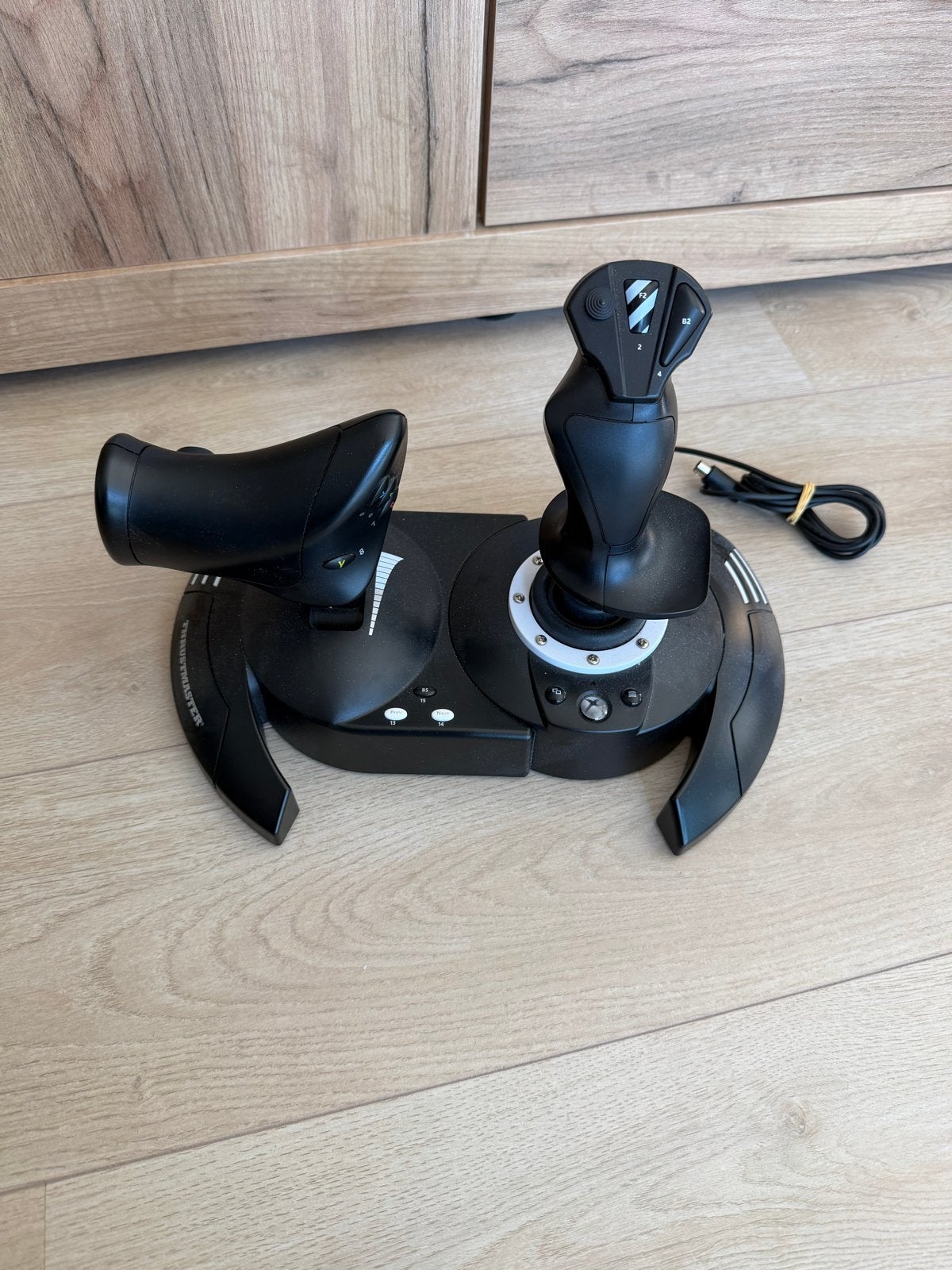 Thrustmaster T.Flight Hotas One Joystick voor Xbox/PC, Computers en Software, Joysticks, Zo goed als nieuw, Ophalen of Verzenden