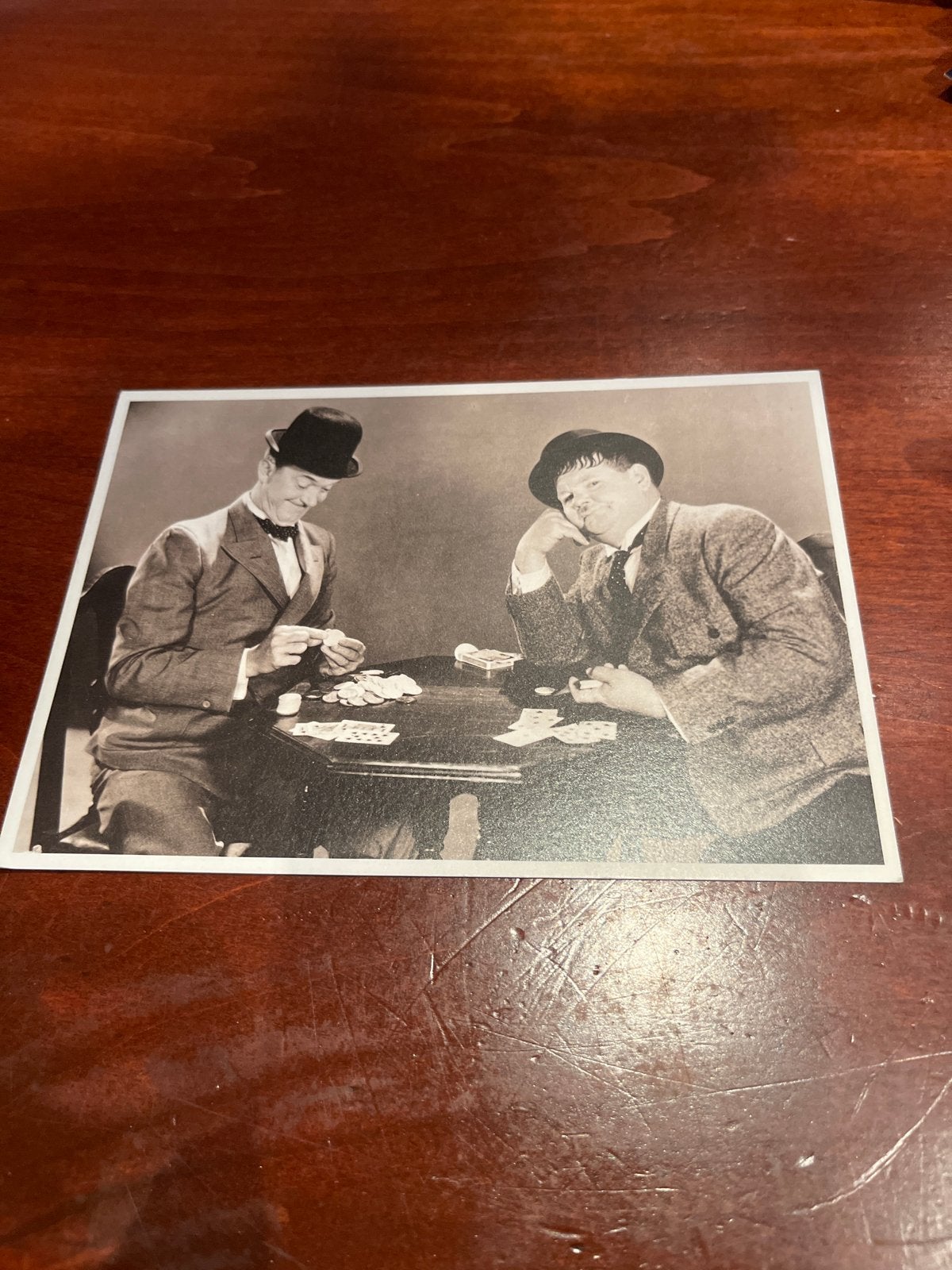 Ansichtkaart Laurel & Hardy - Klassieke Komieken, Ophalen of Verzenden, 1920 tot 1940, Ongelopen