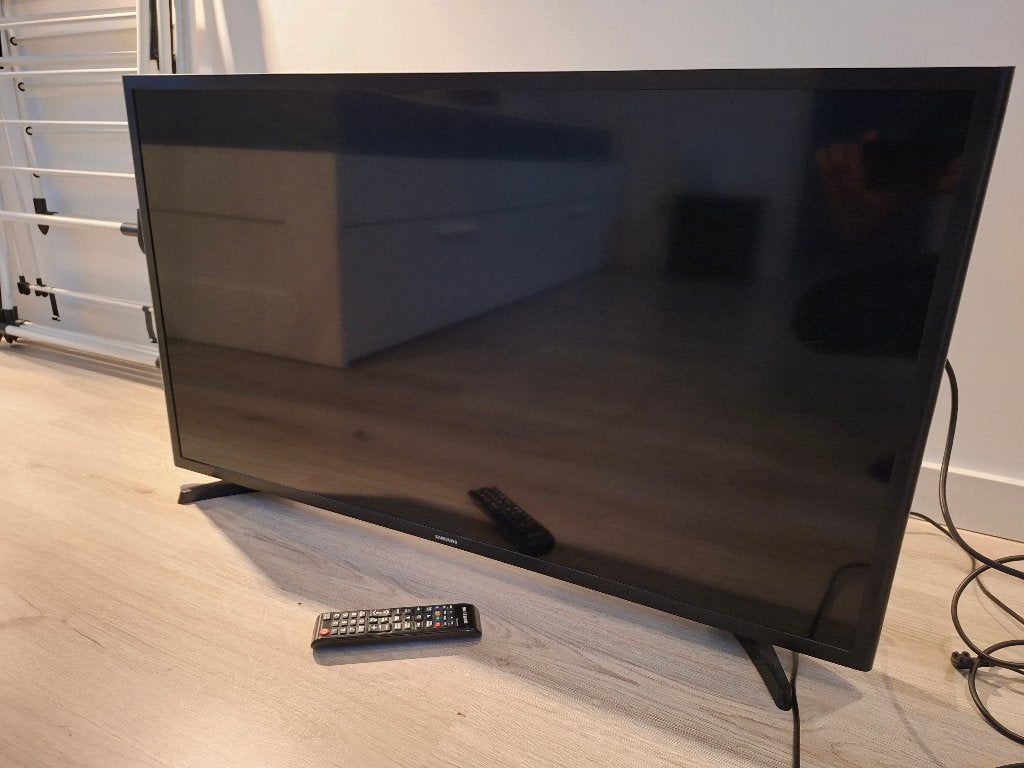 40" Samsung Full HD TV