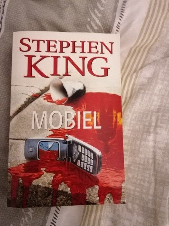Stephen King - Mobiel (Paperback) - Horror/Spanning, Boeken, Ophalen of Verzenden, Gelezen, Stephen King