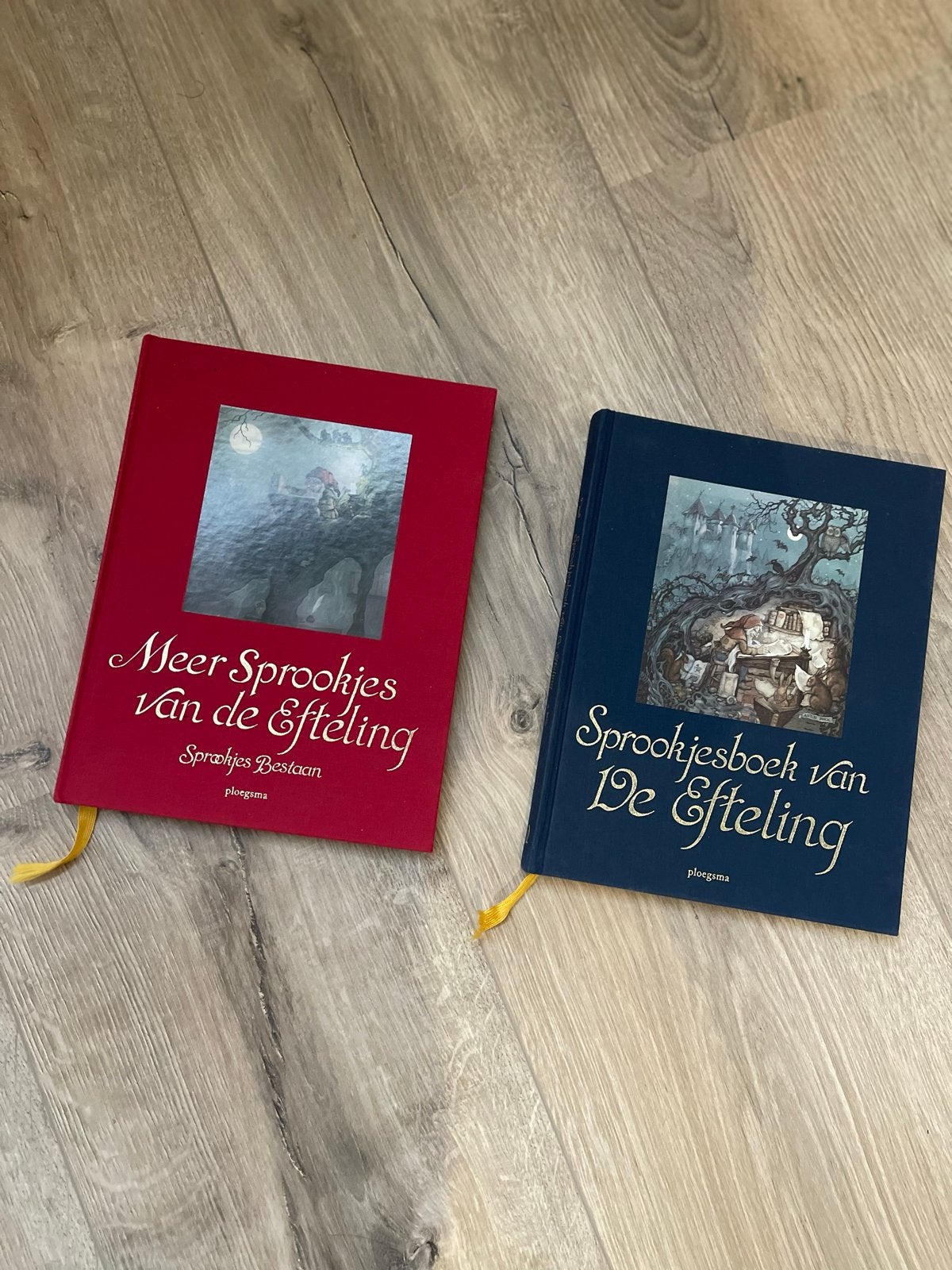 Sprookjesboek van de Efteling - Set van 2, Ophalen of Verzenden, Zo goed als nieuw