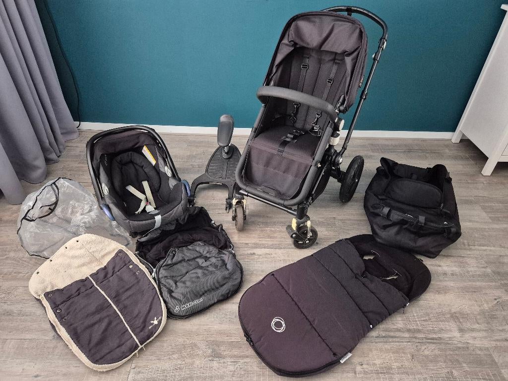 Complete Bugaboo kinderwagen zwart incl. accessoires, Gebruikt, Bugaboo, Verstelbare duwstang, Ophalen