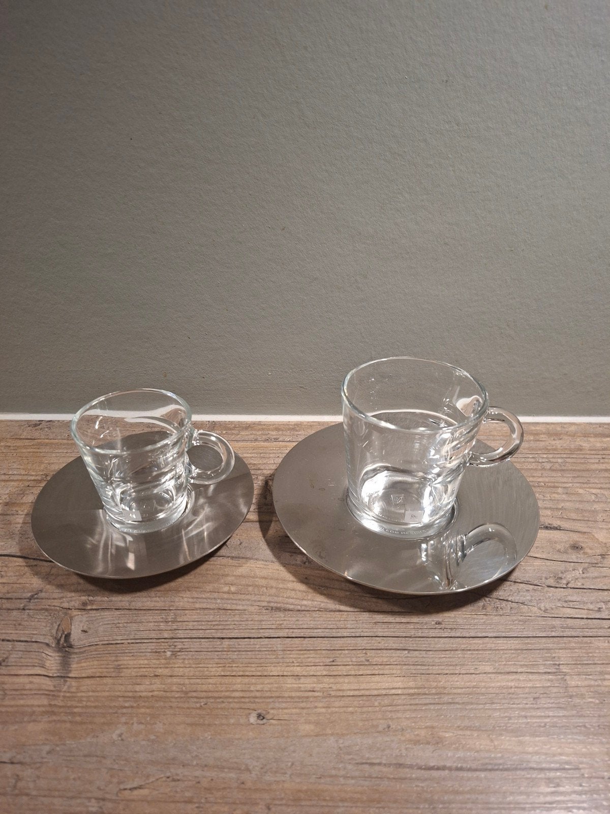 Nespresso kop en schotel, Ophalen of Verzenden, Modern, Kop(pen) en/of Schotel(s), Glas