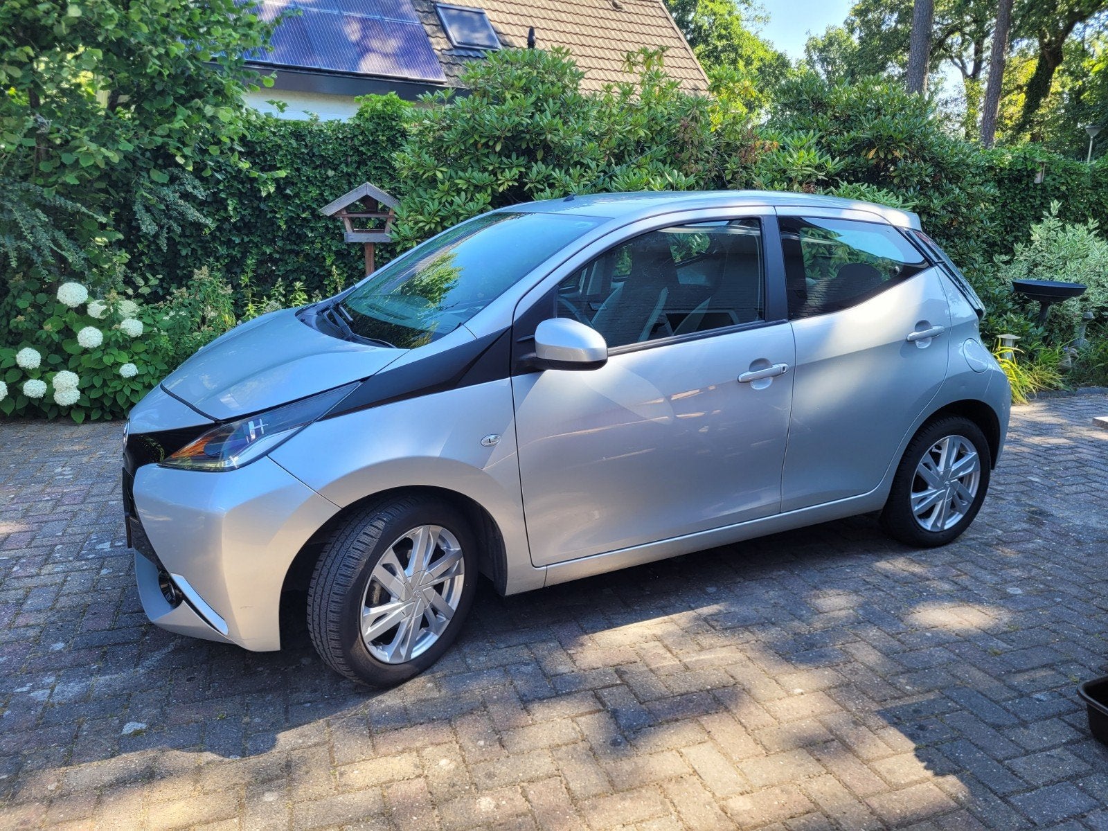 Toyota Aygo 1.0 12V Vvt-i Ddrs 2015 Grijs, Auto's, Voorwielaandrijving, 4 stoelen, 24 km/l, Handgeschakeld