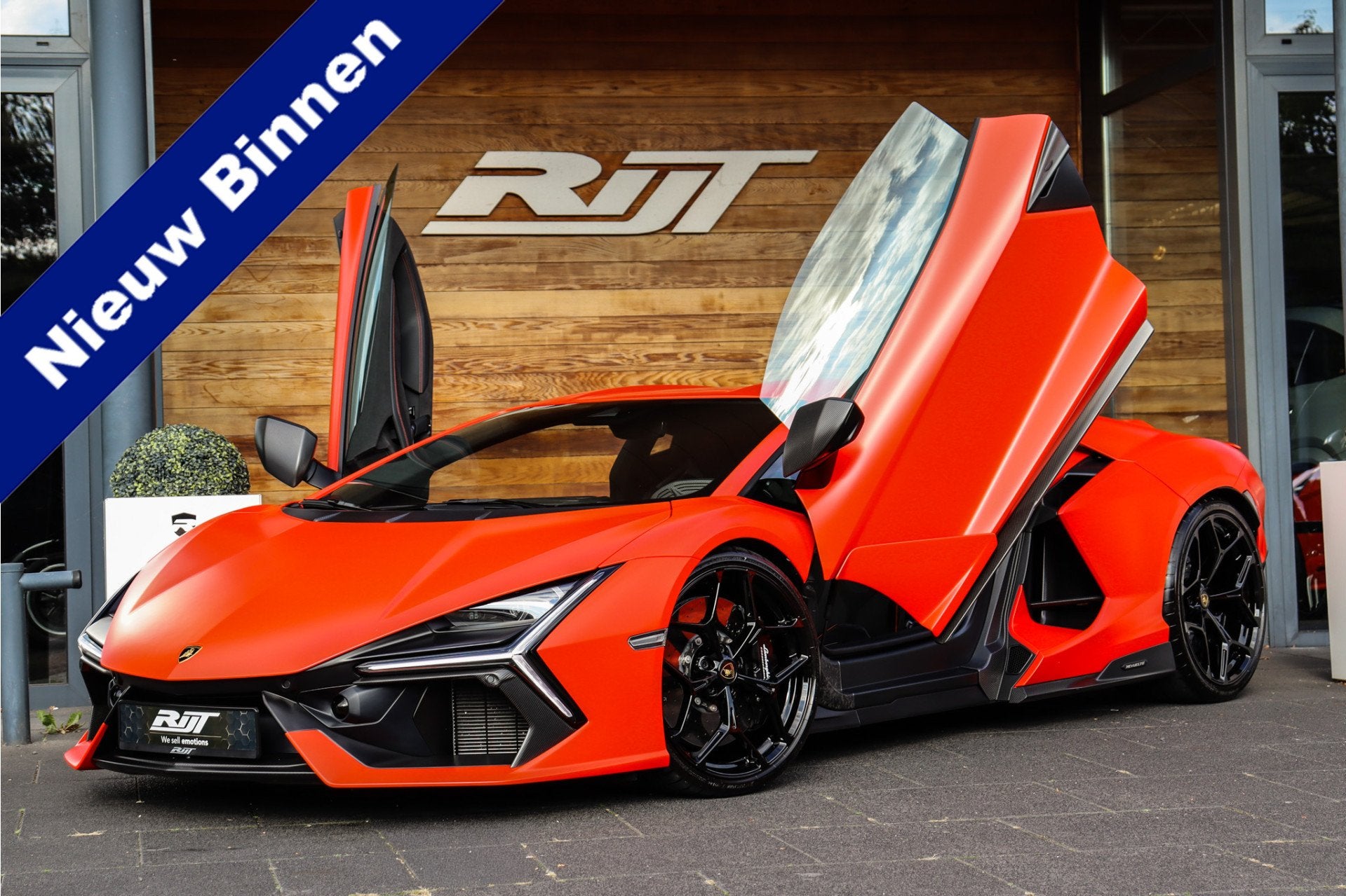Lamborghini Revuelto 6.5 V12 1016pk *Full carbon int. & ext/, Auto's, Automaat, Dealer onderhouden, Achterwielaandrijving, Overige kleuren