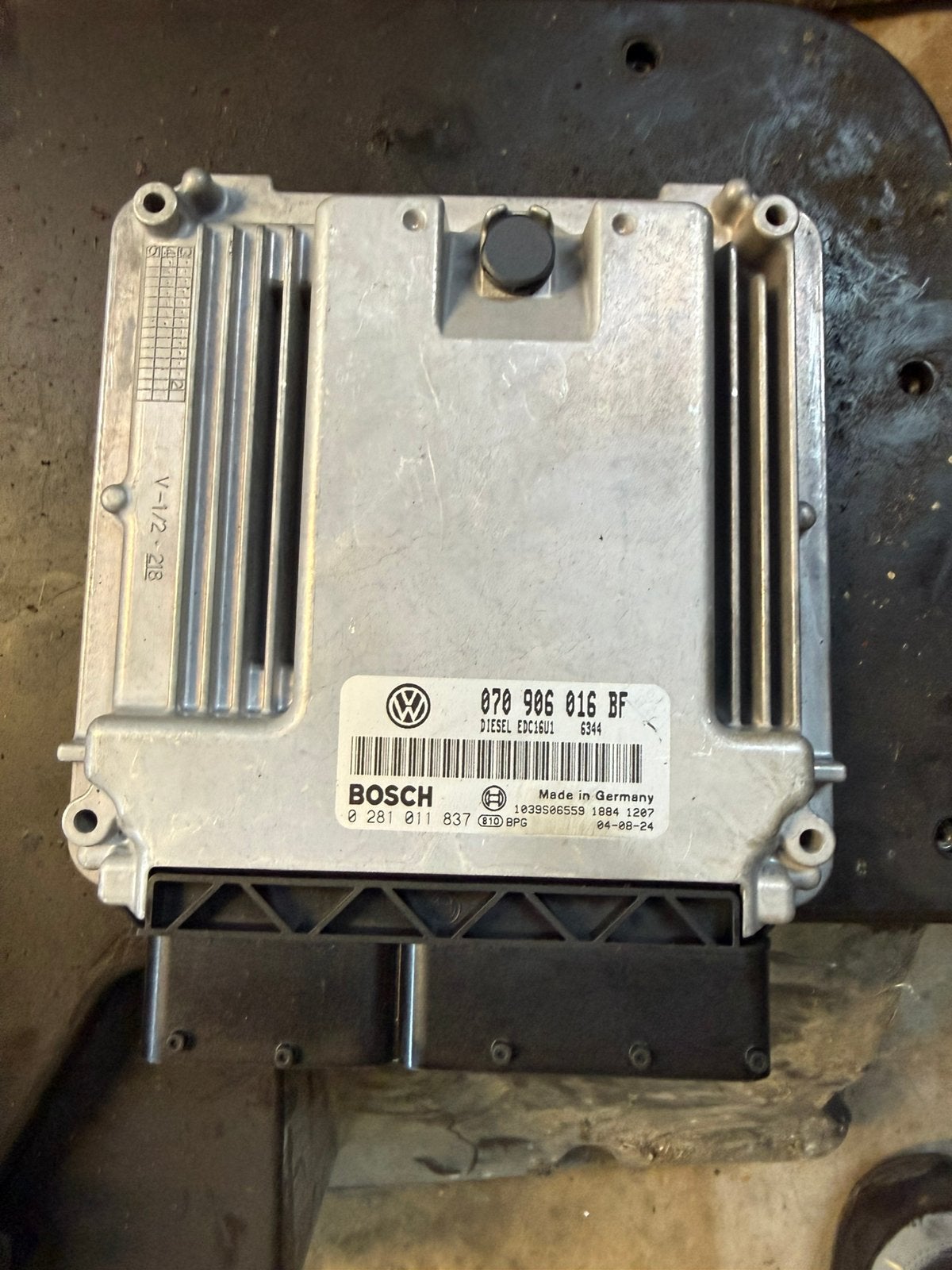 Ecu Volkswagen transporter t5 2.5 tdi axe, Ophalen, Volkswagen
