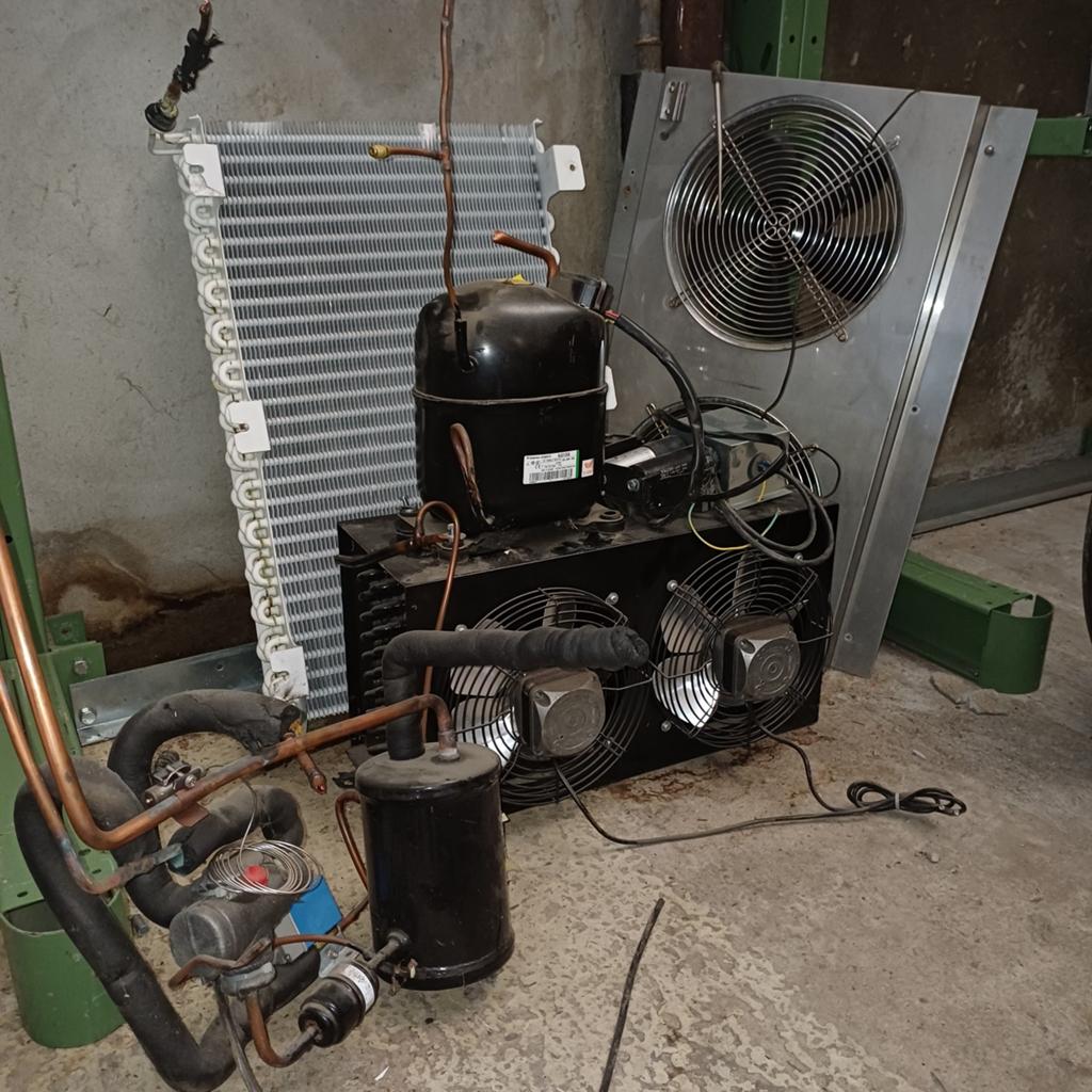 Vries compressor ,condensor , verdamper ,ventilatoren, Ophalen