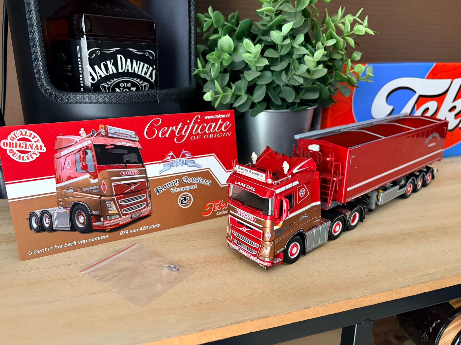 Tekno Volvo Ceusters, Hobby en Vrije tijd, Modelauto's | 1:50, Ophalen of Verzenden, Nieuw, Bus of Vrachtwagen, Tekno