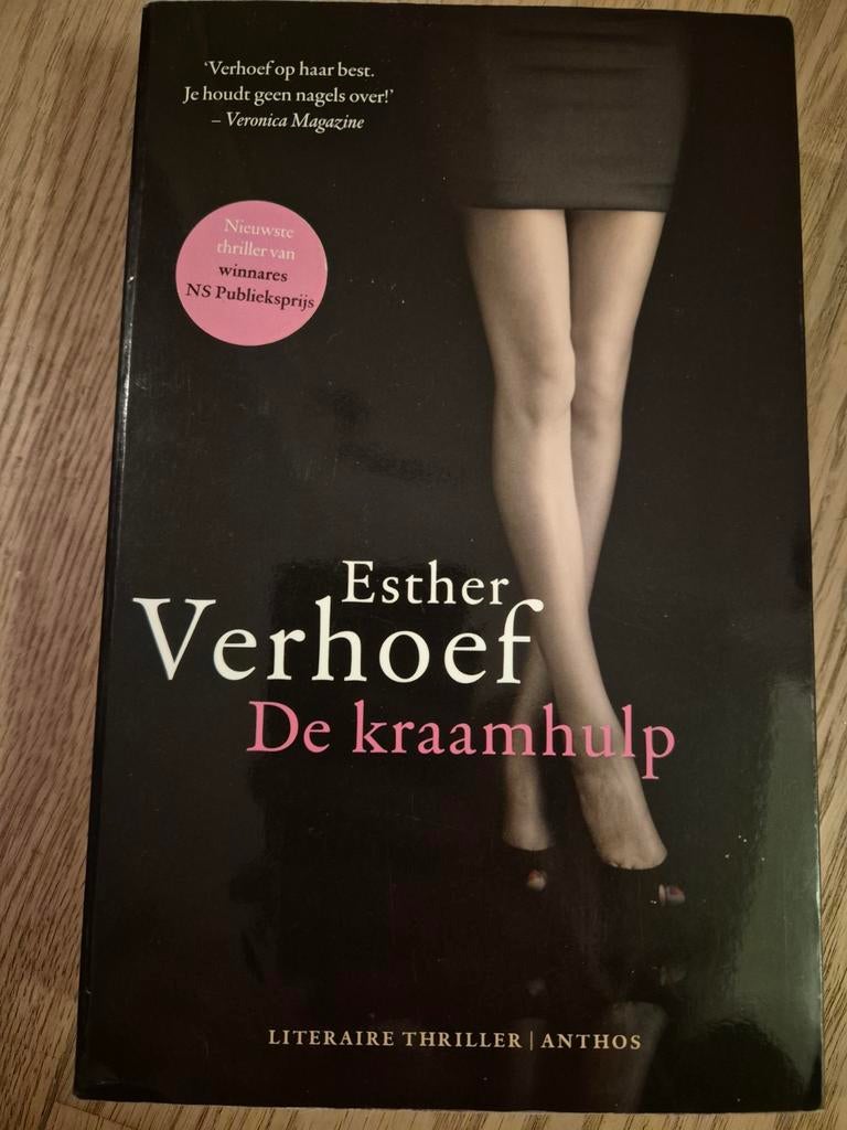 De Kraamhulp - Esther Verhoef (Literaire Thriller), Boeken, Thrillers, Zo goed als nieuw, Ophalen of Verzenden