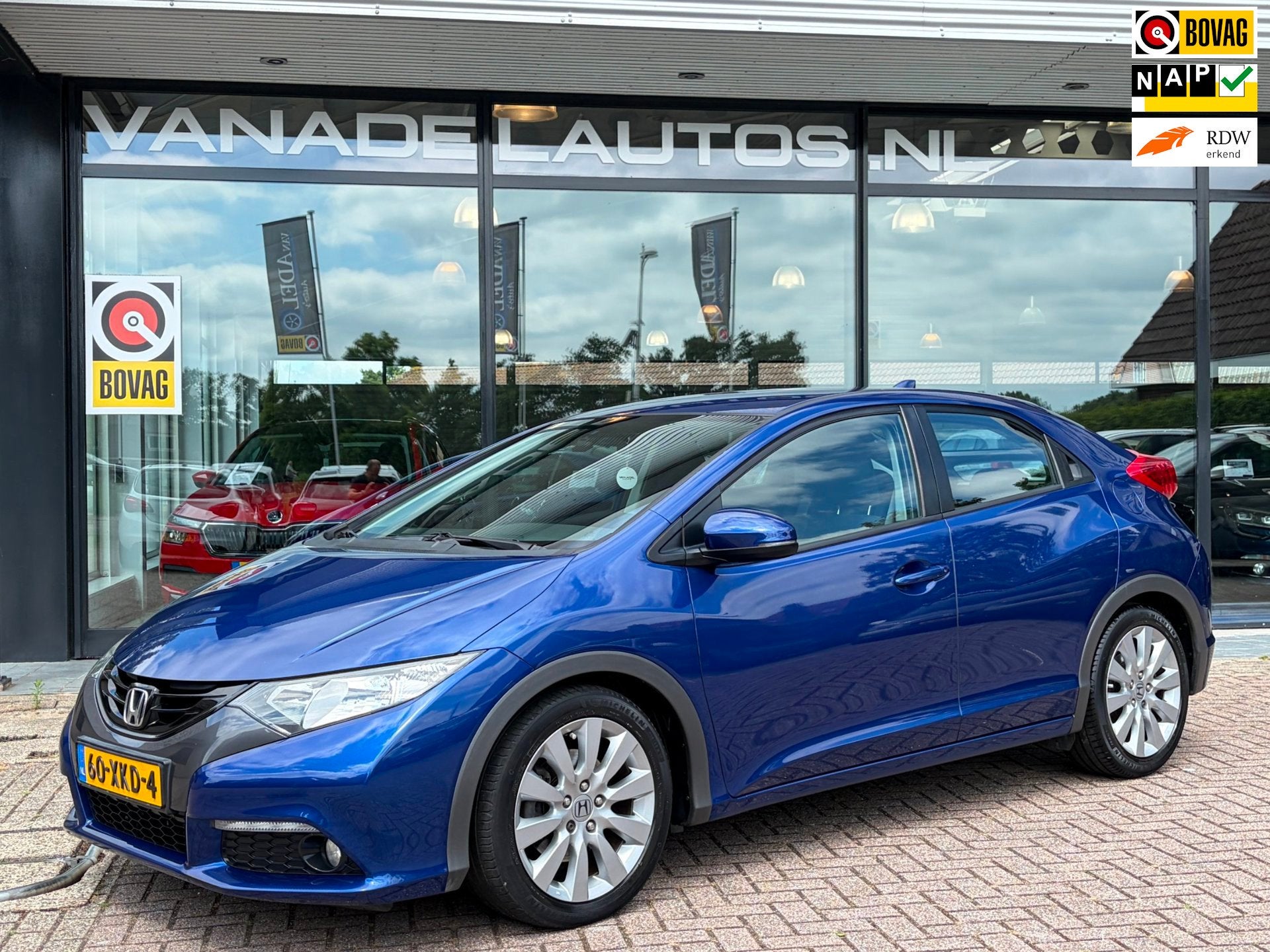 Honda Civic 1.4 Sport 90d-KM! Navi App-Connect Camera Cruise, Auto's, Honda, Voorwielaandrijving, Euro 5, Gebruikt, Zwart