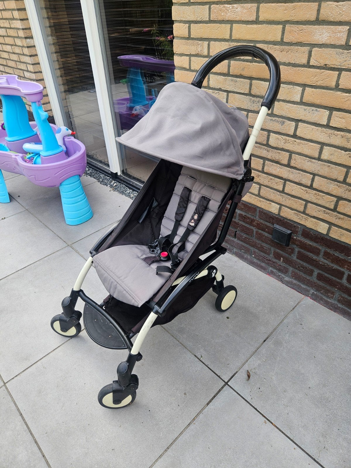 Babyzen Yoyo met 2 kleuren bekleding: grijs en roze, Kinderen en Baby's, Buggy's, Ophalen, Gebruikt, Overige merken