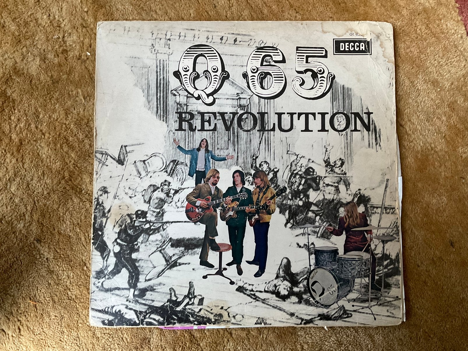 LP Q65, Revolutie, goede kwaliteit, Ophalen of Verzenden, Zo goed als nieuw, 12 inch, Poprock