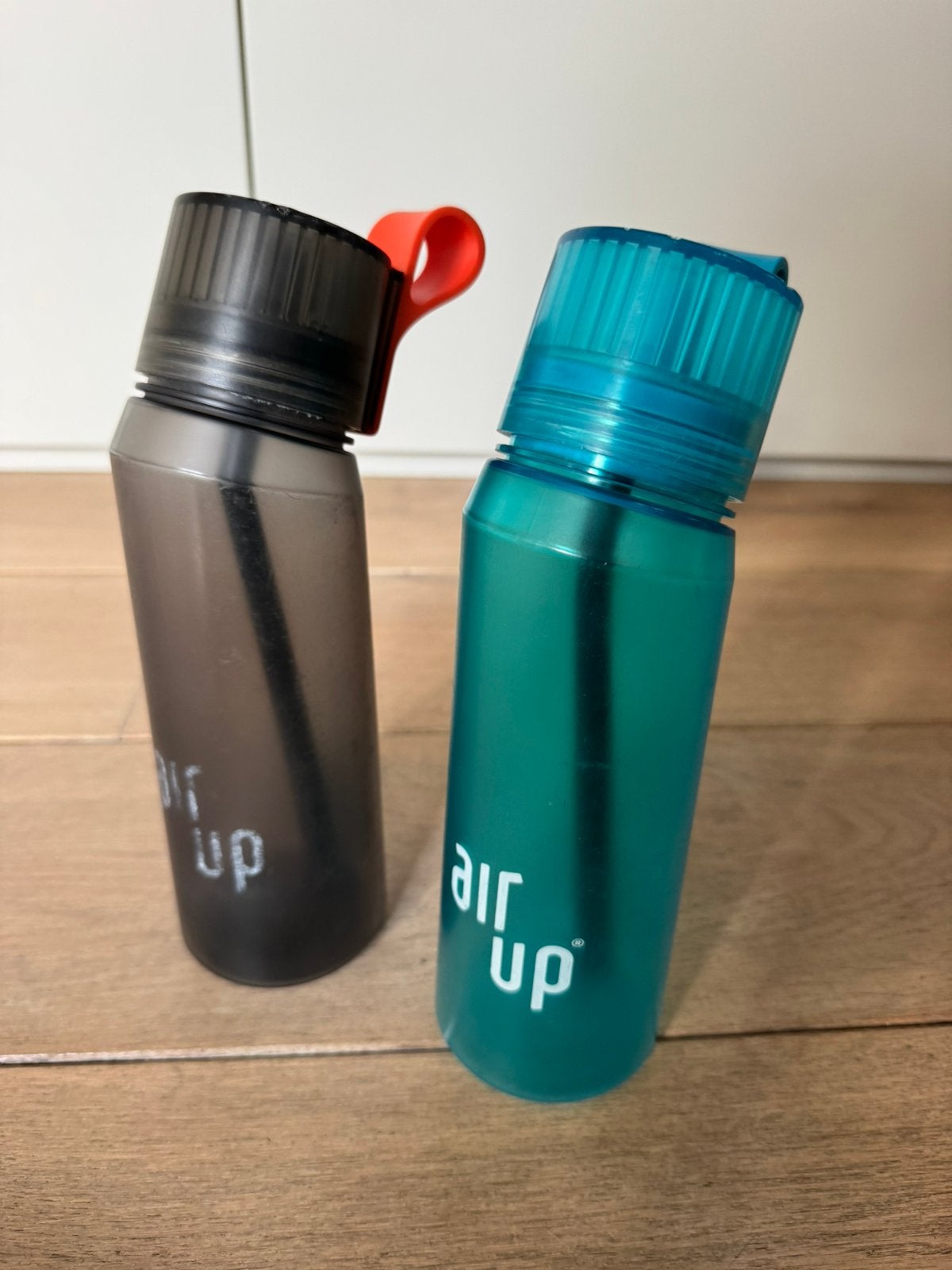 Twee Air up waterflessen, Sport en Fitness, Bidons, Ophalen of Verzenden, Gebruikt