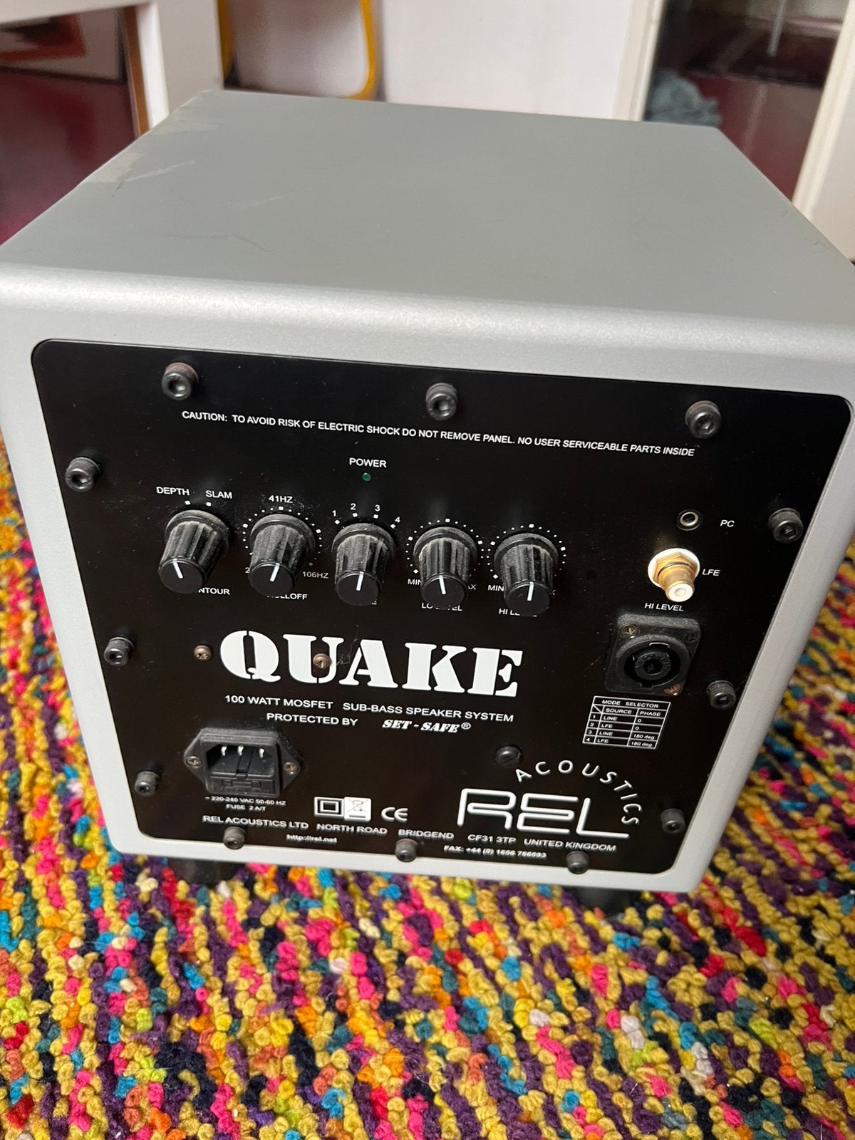 REL acoustics QUAKE Subwoofer, Audio, Tv en Foto, Subwoofer, Zo goed als nieuw, 120 watt of meer, Ophalen