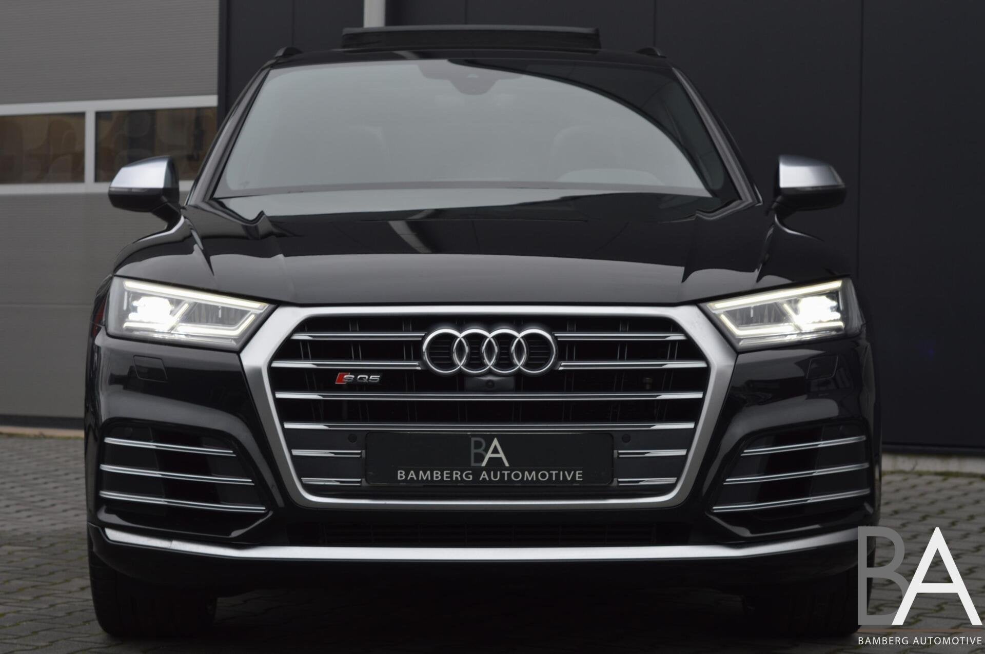 Audi SQ5 3.0TFSI Quattro|RS|pano|trekhaak|virtual|22inch|360, Auto's, Automaat, Dealer onderhouden, Gebruikt, Zwart