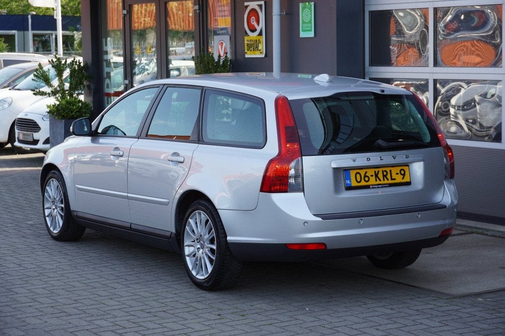 Volvo V50 2.0 Sport 146PK NAP Clima/Cruise/LM/PDC/Goed OH, Voorwielaandrijving, 1350 kg, Gebruikt, 1283 kg