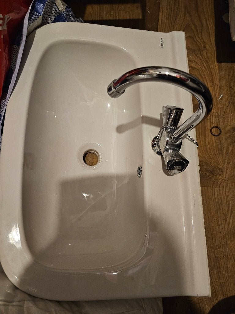 Wastafel. Bijna nieuw. Merk Geberit, Ophalen, Zo goed als nieuw, Wastafel