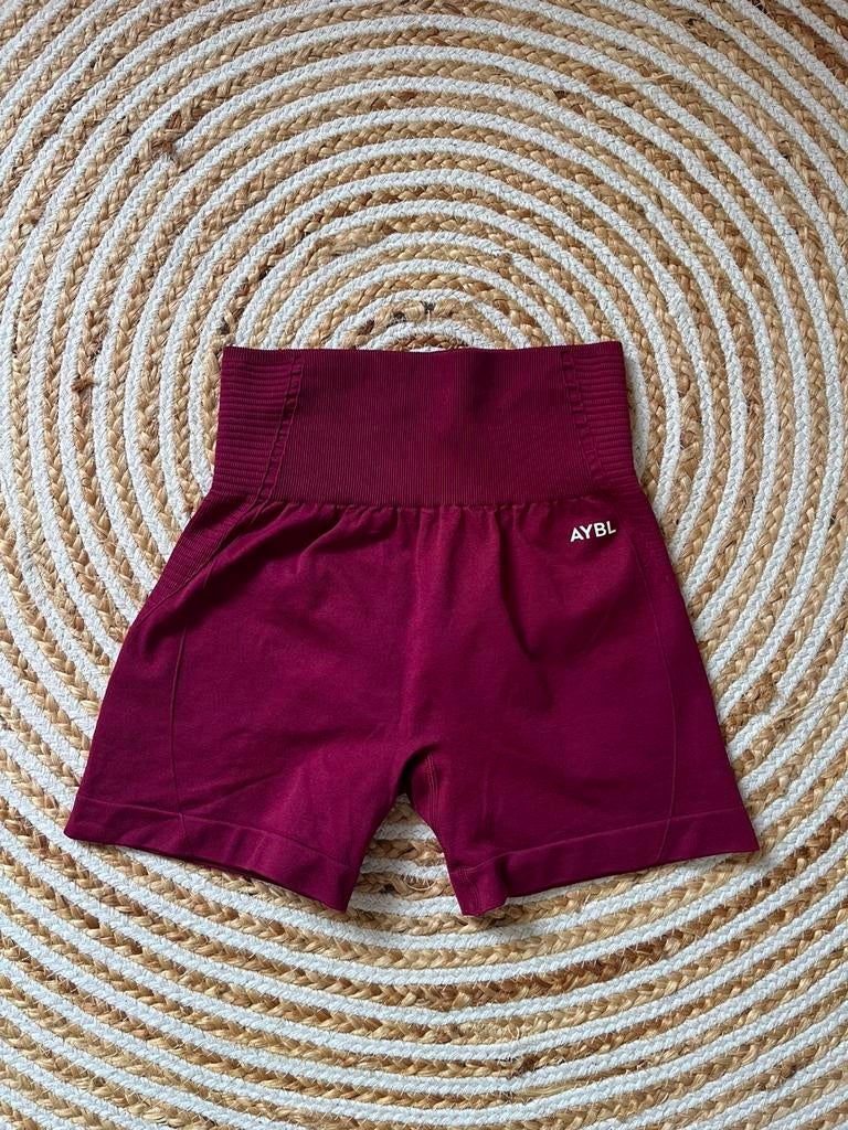 AYBL bordeaux rood wijnrood korte sportbroek legging maat S, Kleding | Dames, Sportkleding, AYBL, Ophalen of Verzenden, Maat 36 (S)
