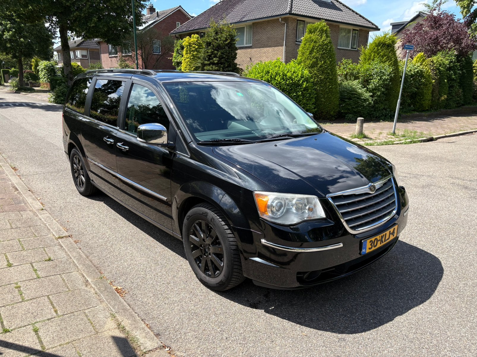 Chrysler Grand Voyager 3.8 I AUT 2010 Zwart, 450 kg, Grand Voyager, 138 €/maand, 7 stoelen
