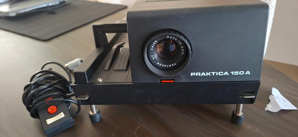 Praktica 150A Dia Projector - Vintage model met koffer, Audio, Tv en Foto, Diaprojectors, Ophalen of Verzenden, Gebruikt