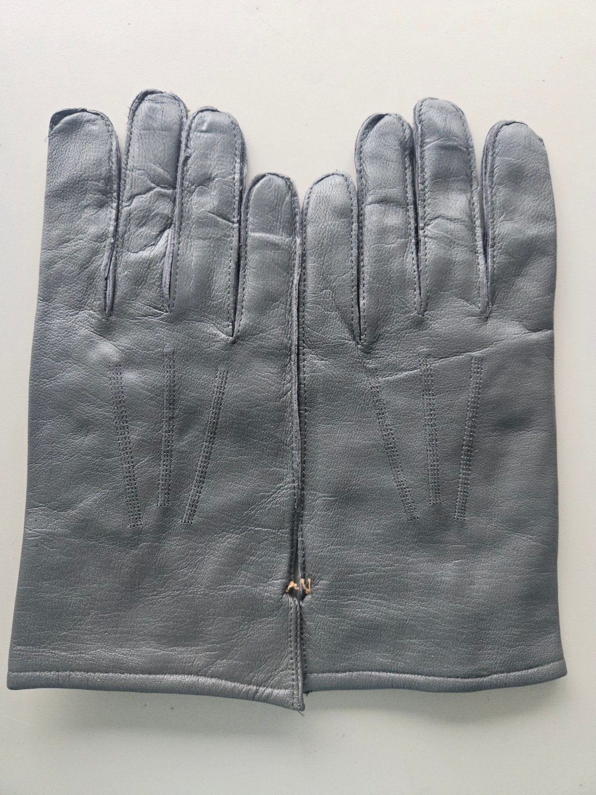 KLU handschoenen grijs leer nieuw, Verzamelen, Militaria | Algemeen, Ophalen of Verzenden, Luchtmacht, Nederland, Embleem of Badge