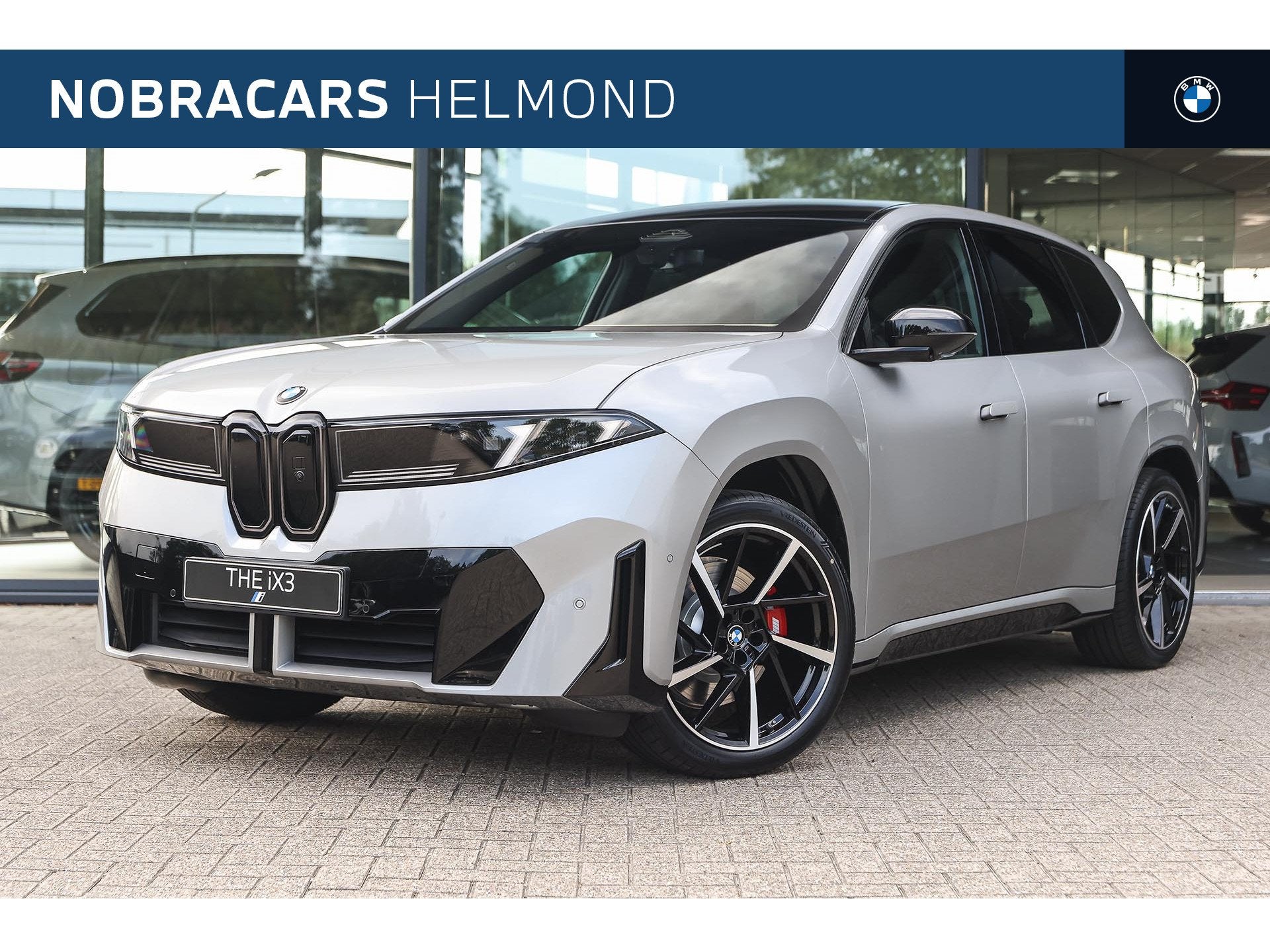 BMW iX3 40 eDrive M Sport / Panoramadak / Trekhaak / 3D Head, Auto's, Automaat, Dealer onderhouden, Achterwielaandrijving, Zwart